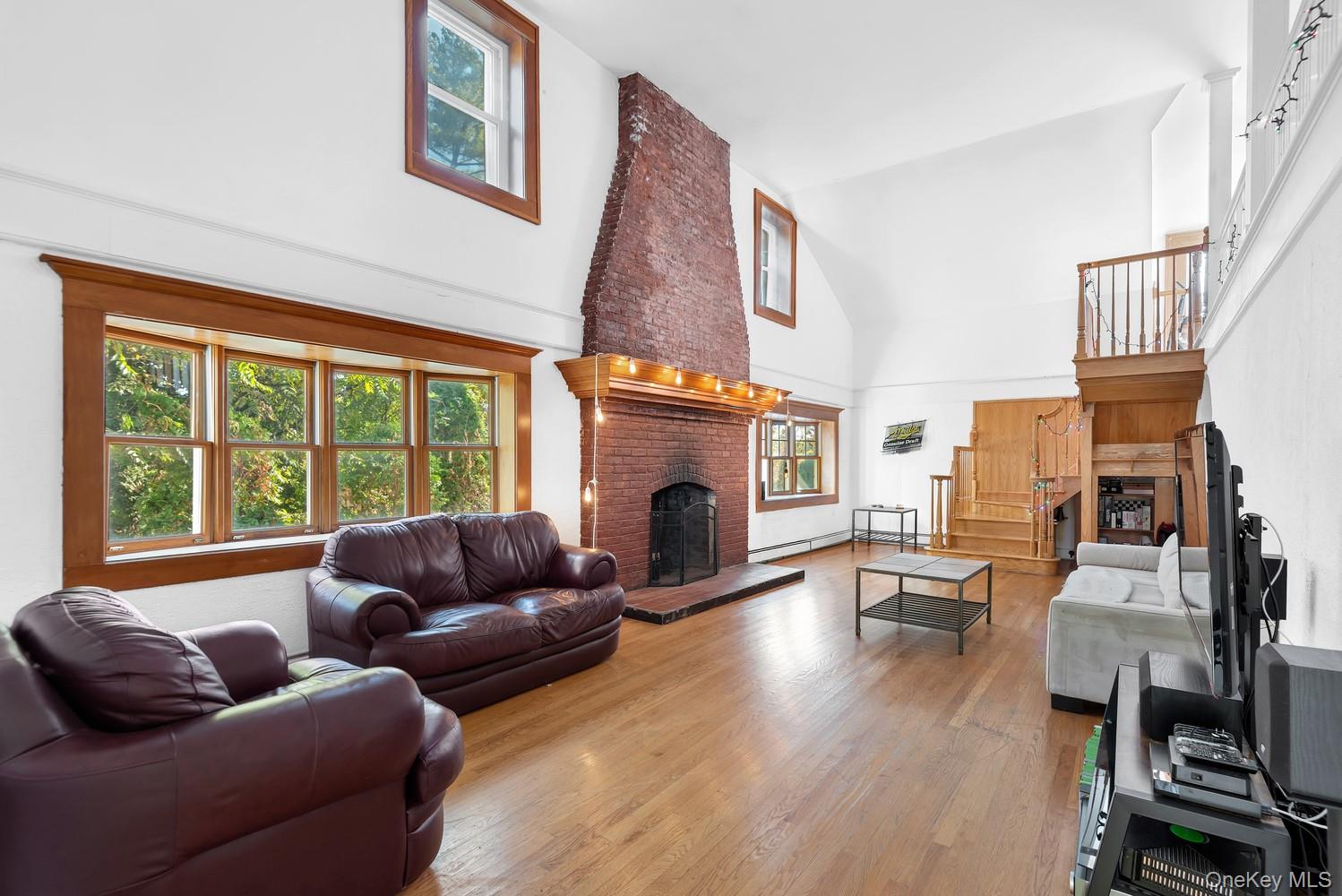 #2 photo, 24 Old Knollwood Road, White Plains , NY 10607