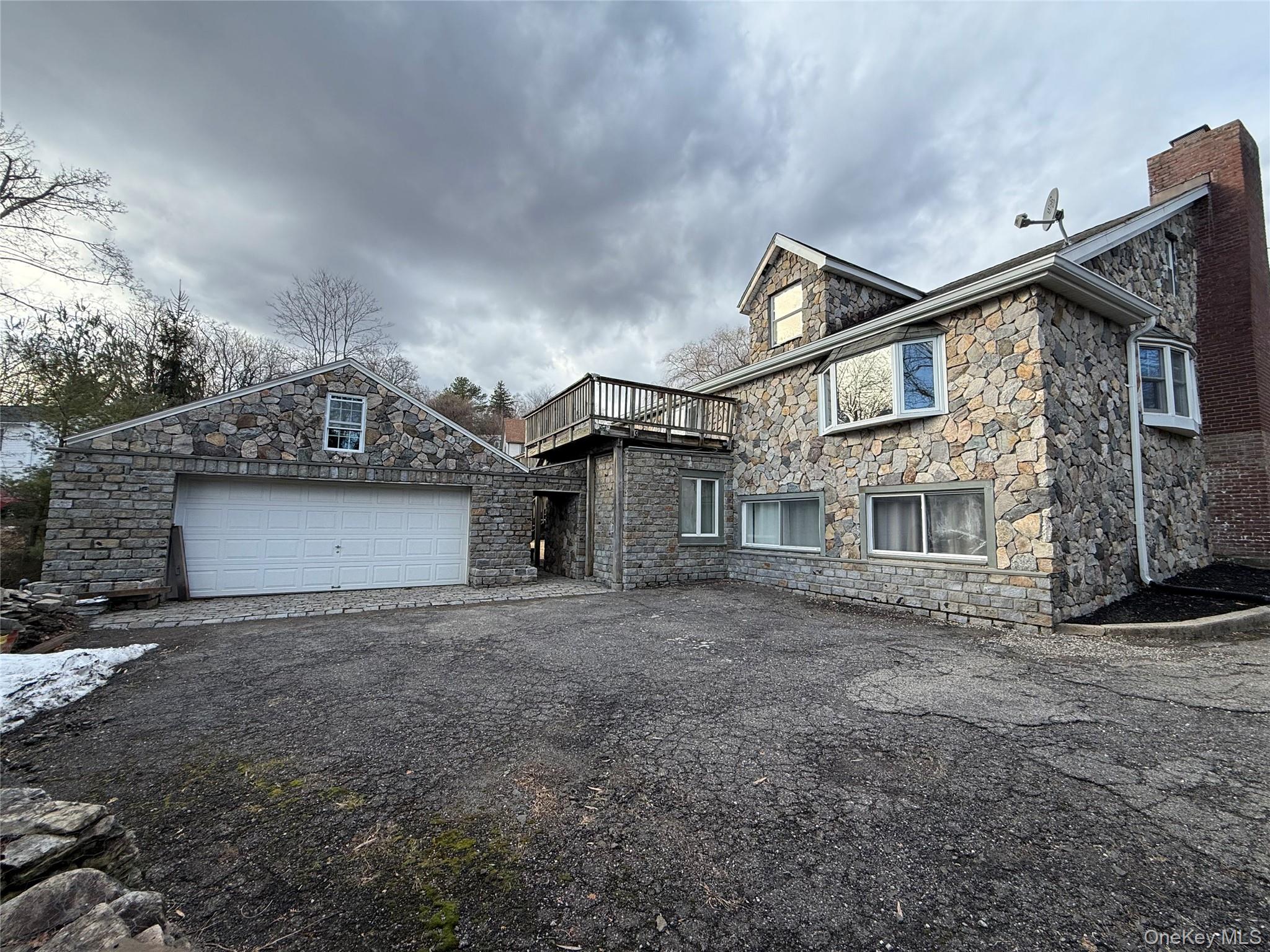 #20 photo, 24 Old Knollwood Road, White Plains , NY 10607