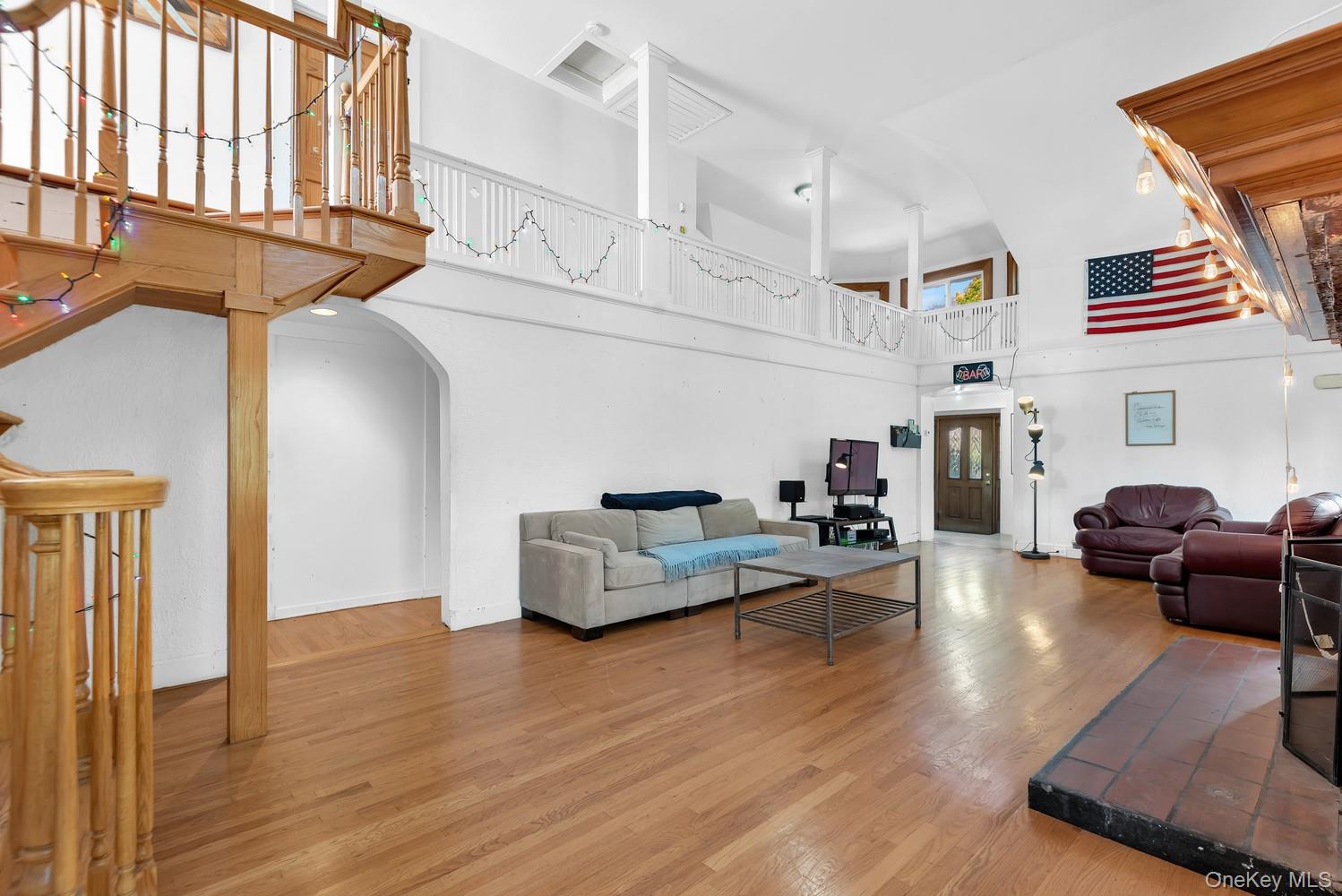 #3 photo, 24 Old Knollwood Road, White Plains , NY 10607