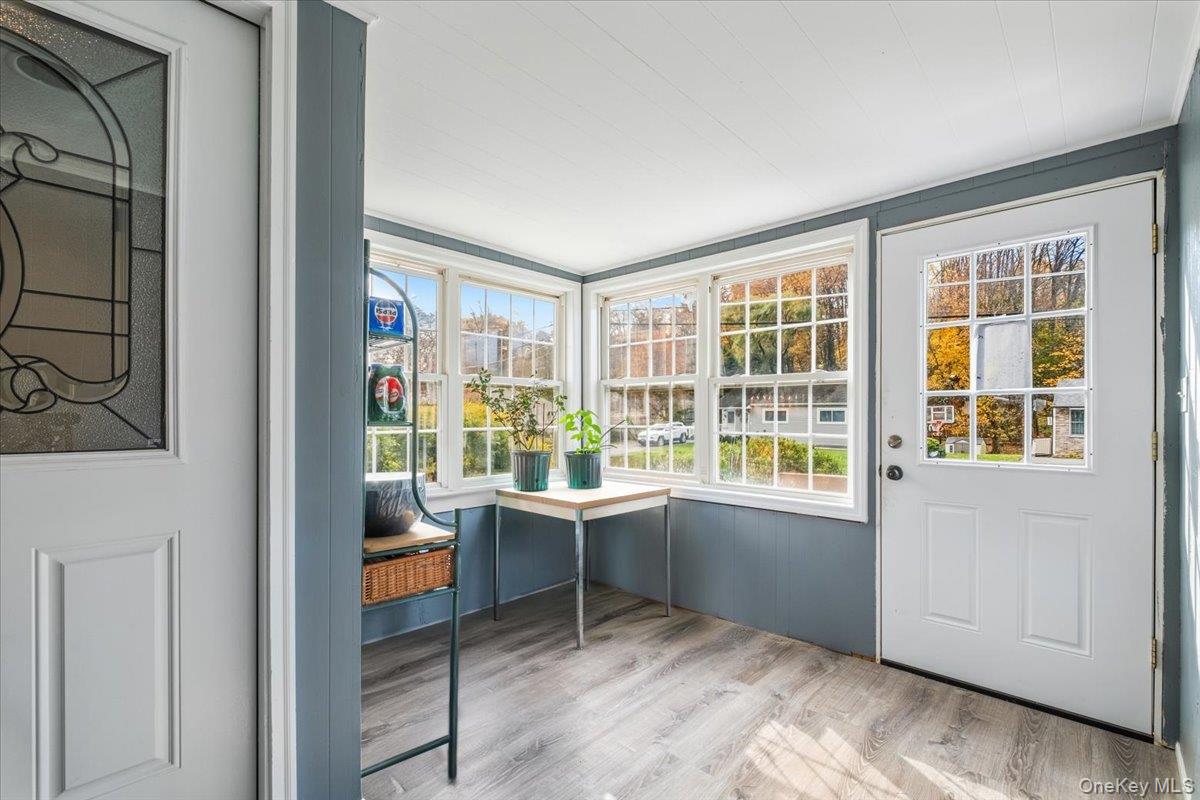 #4 photo, 16 Meadow Road, Montrose , NY 10548