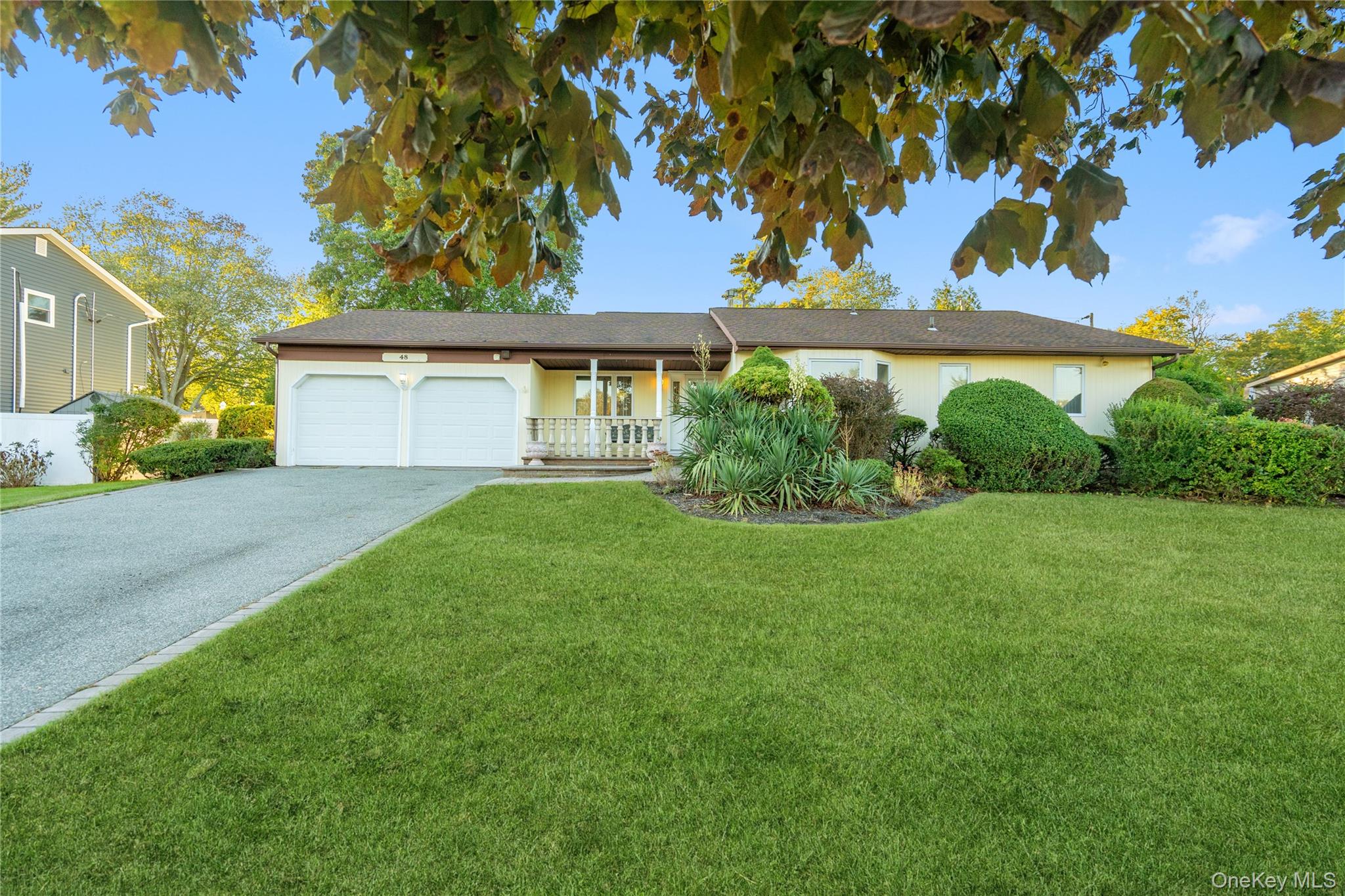 #3 photo, 48 Fairfield Drive, Dix Hills , NY 11746