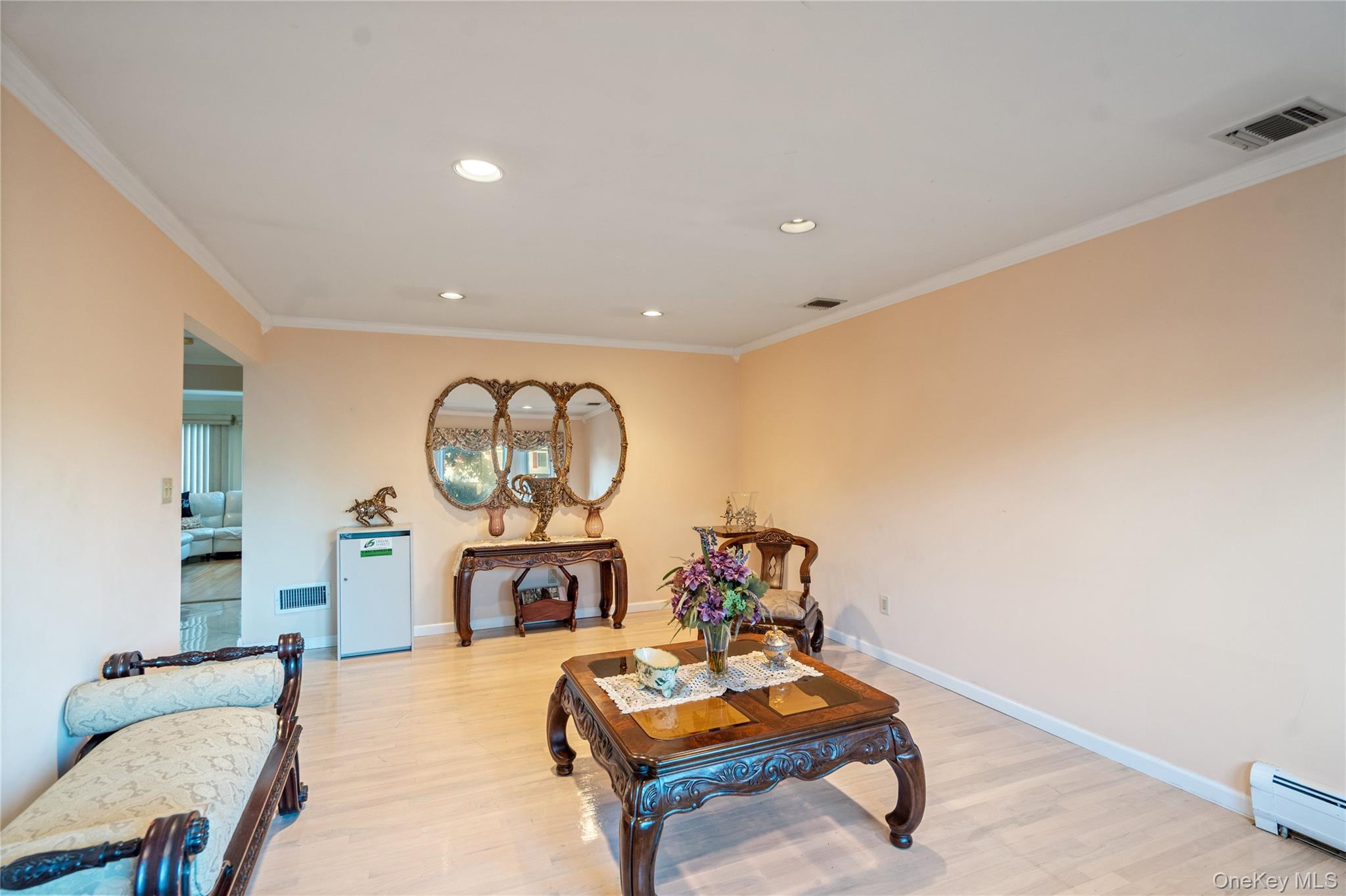 #6 photo, 48 Fairfield Drive, Dix Hills , NY 11746