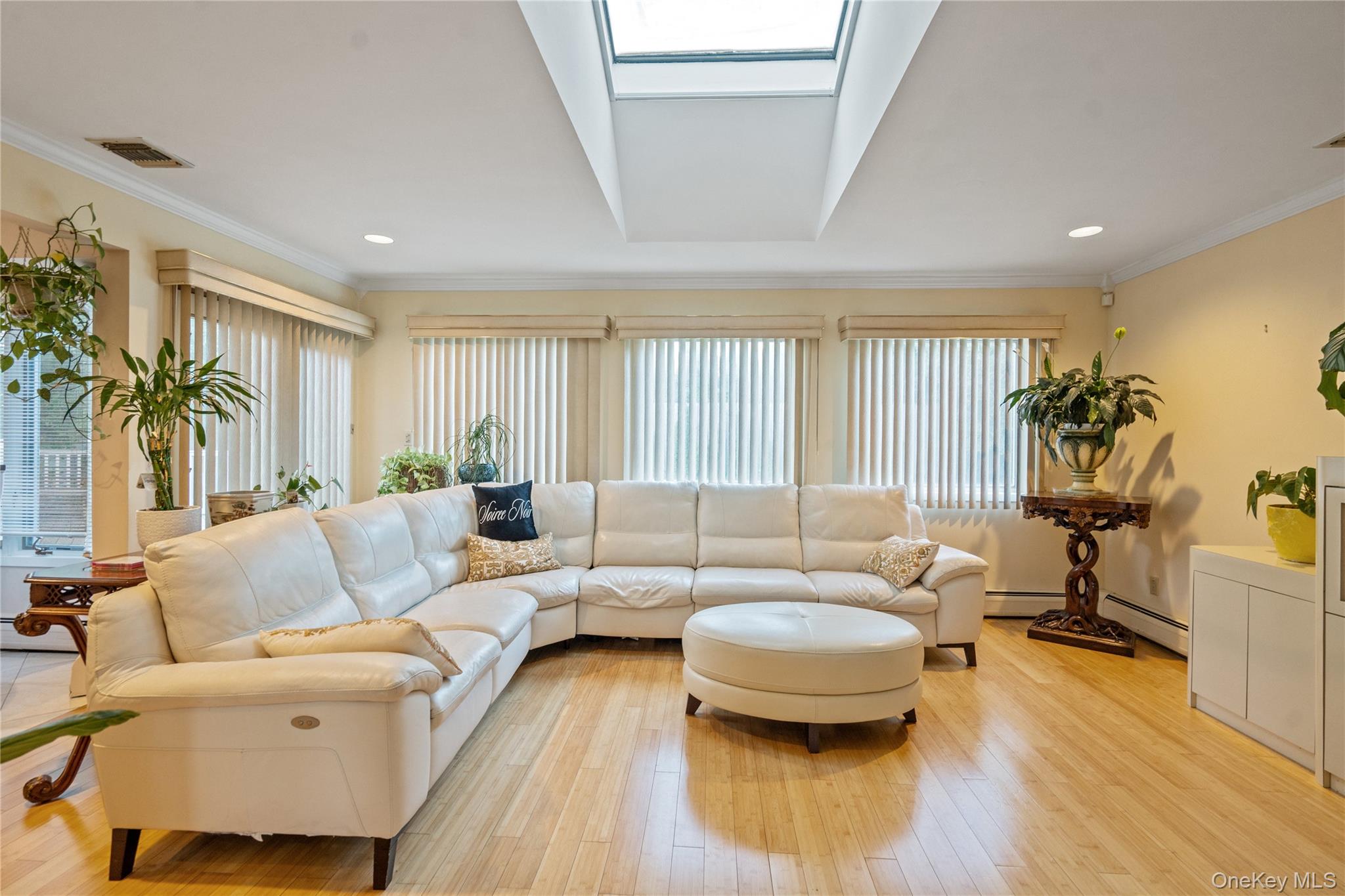 #7 photo, 48 Fairfield Drive, Dix Hills , NY 11746