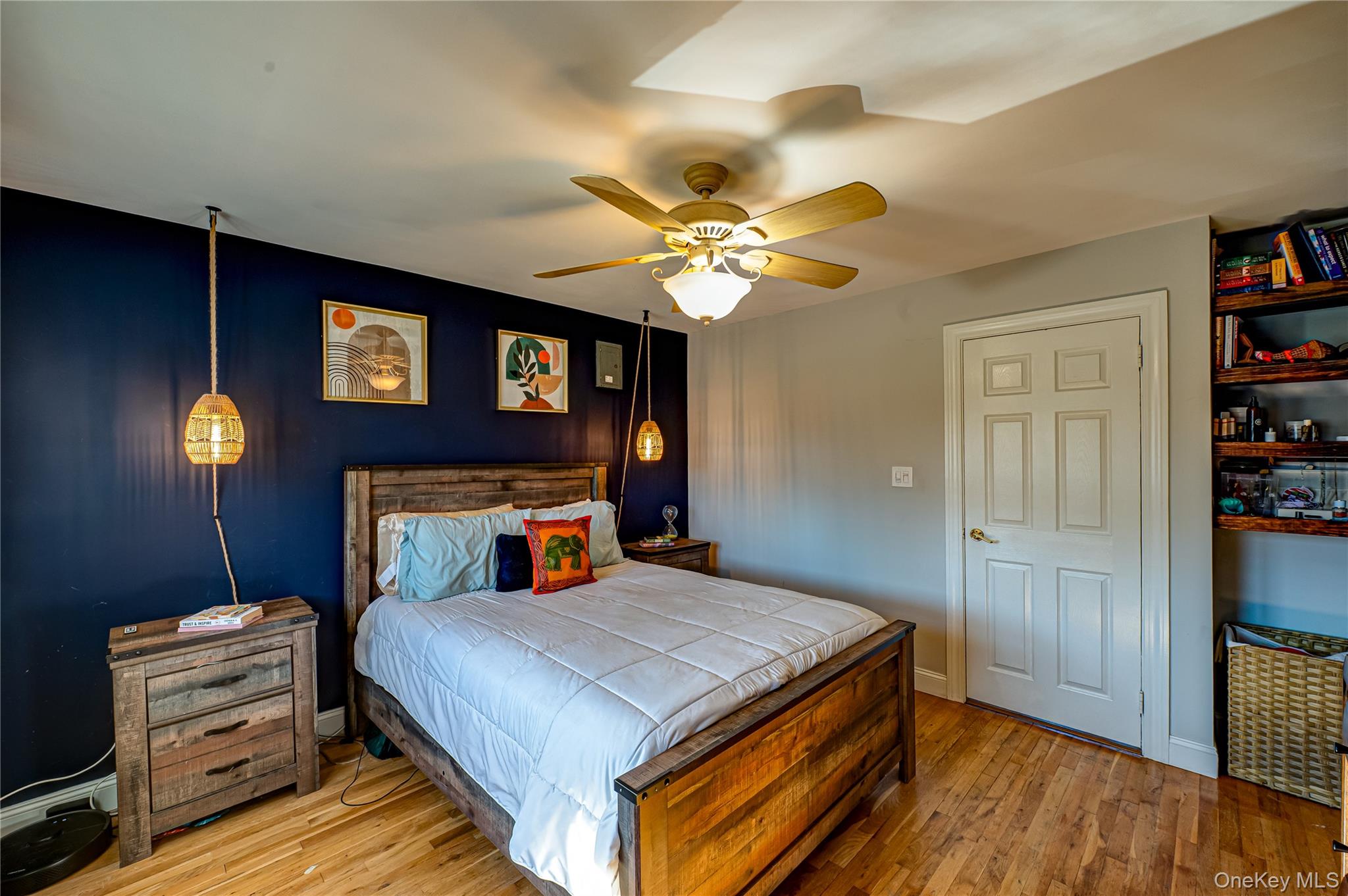 #14 photo, 1 Freedom Court, Babylon , NY 11702