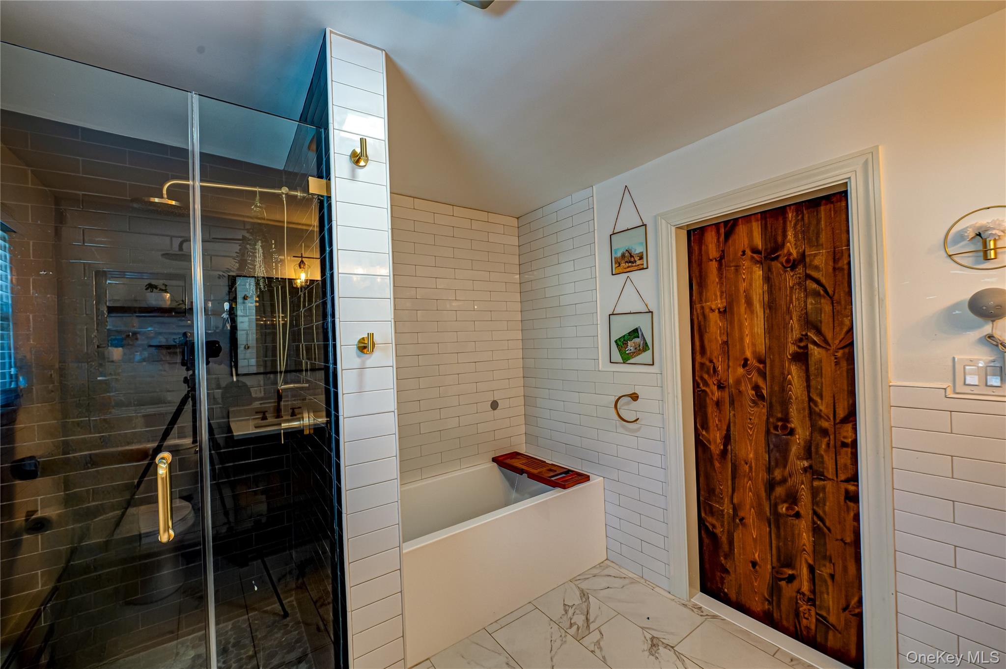 #17 photo, 1 Freedom Court, Babylon , NY 11702