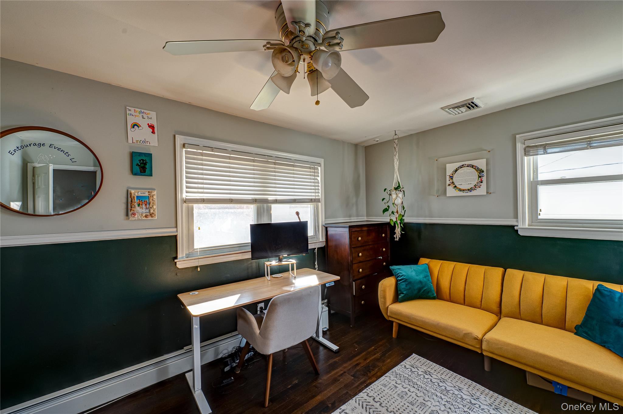 #19 photo, 1 Freedom Court, Babylon , NY 11702