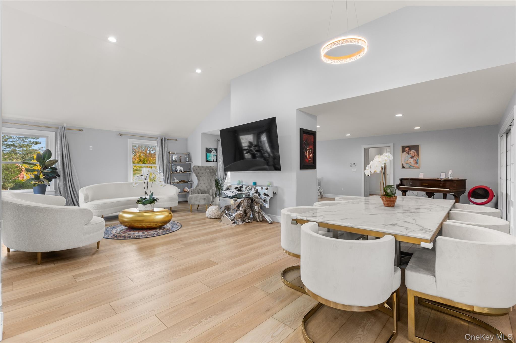 #15 photo, 272 Ocean Avenue, Islip , NY 11751