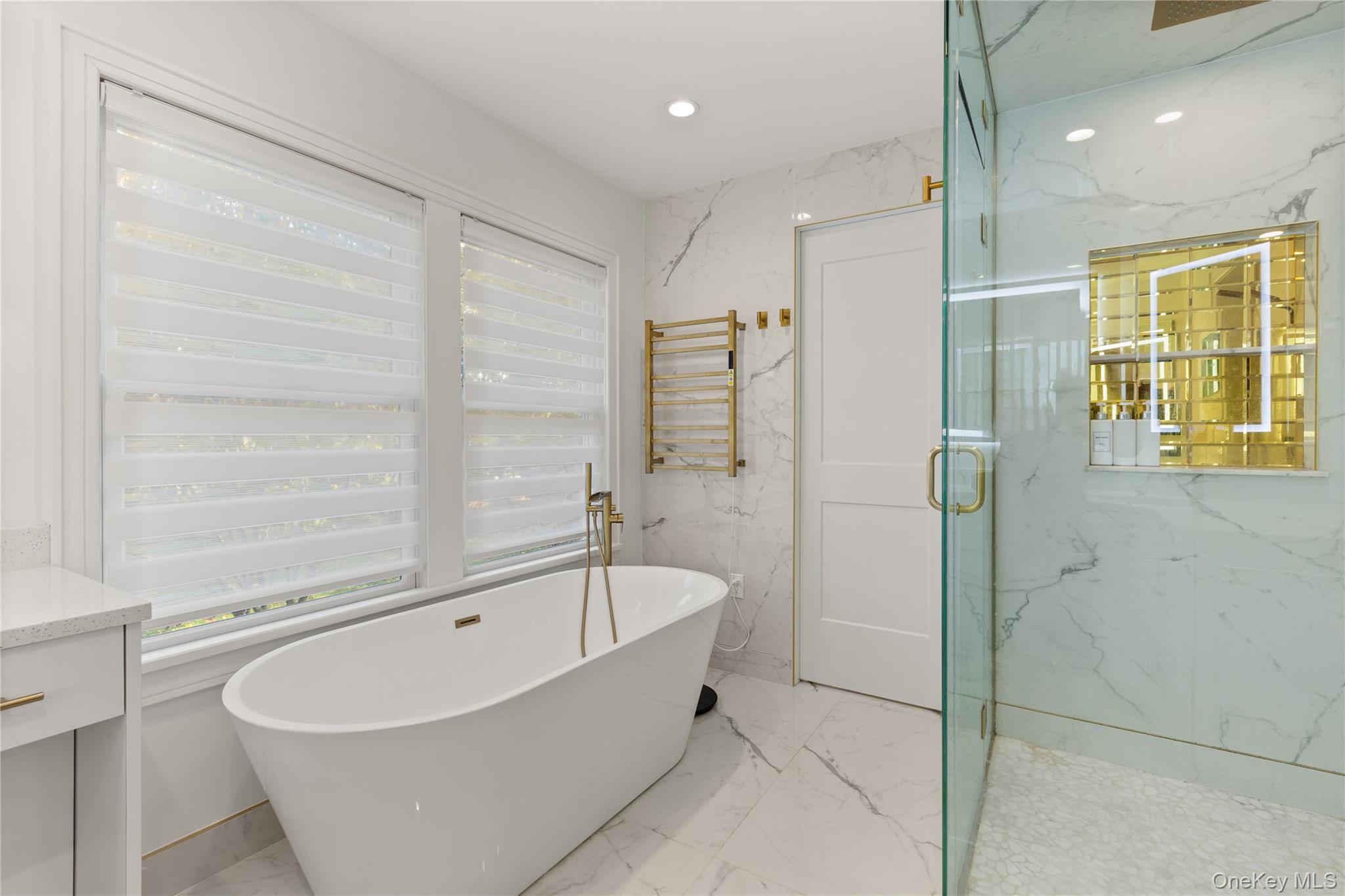 #20 photo, 272 Ocean Avenue, Islip , NY 11751