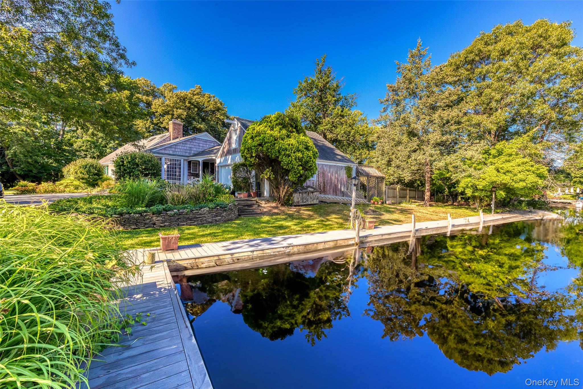 #3 photo, 272 Ocean Avenue, Islip , NY 11751