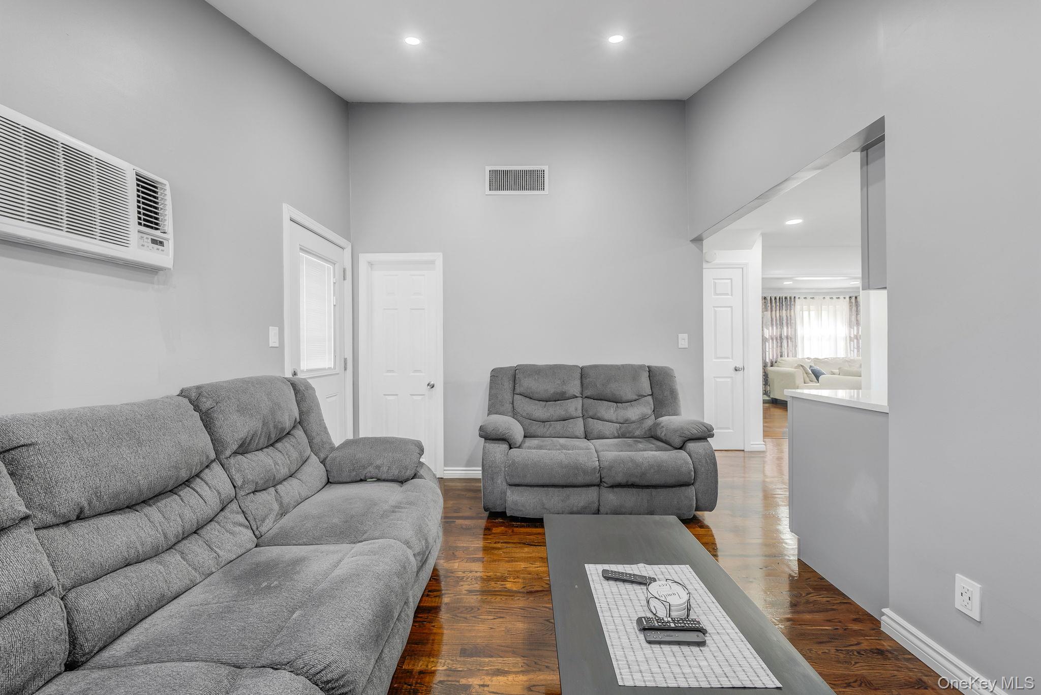 #12 photo, 177 Sherman Street, Brentwood , NY 11717