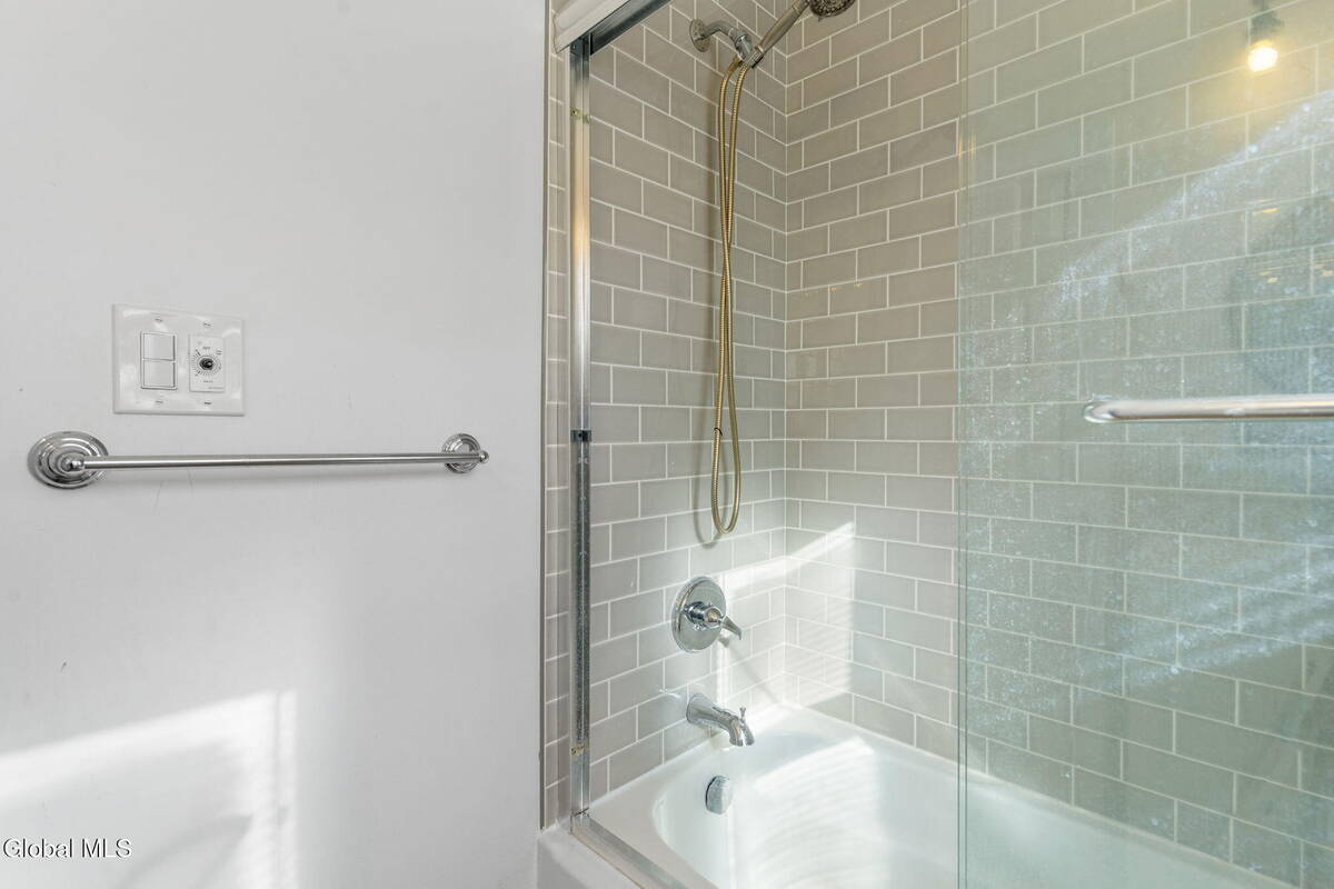 #23 photo, 420 Route 146, Guilderland , NY 12085