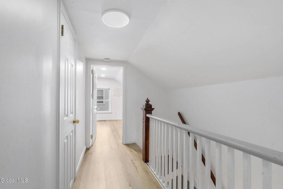 #33 photo, 420 Route 146, Guilderland , NY 12085