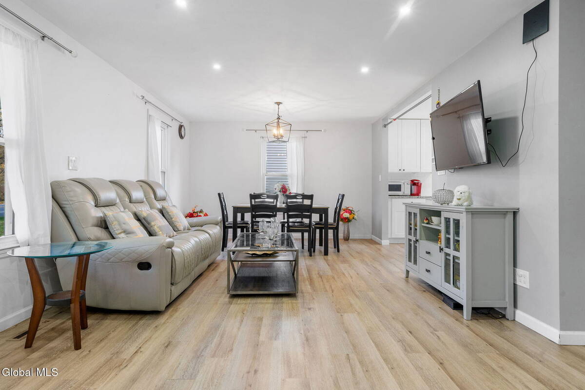 #6 photo, 420 Route 146, Guilderland , NY 12085