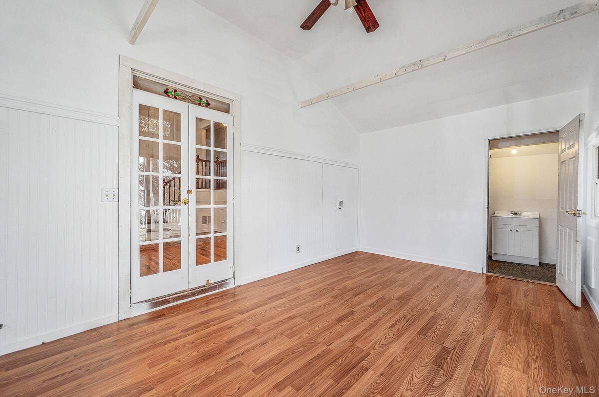 #20 photo, 1401 Race Avenue, サフォーク郡 Medford , NY 11763