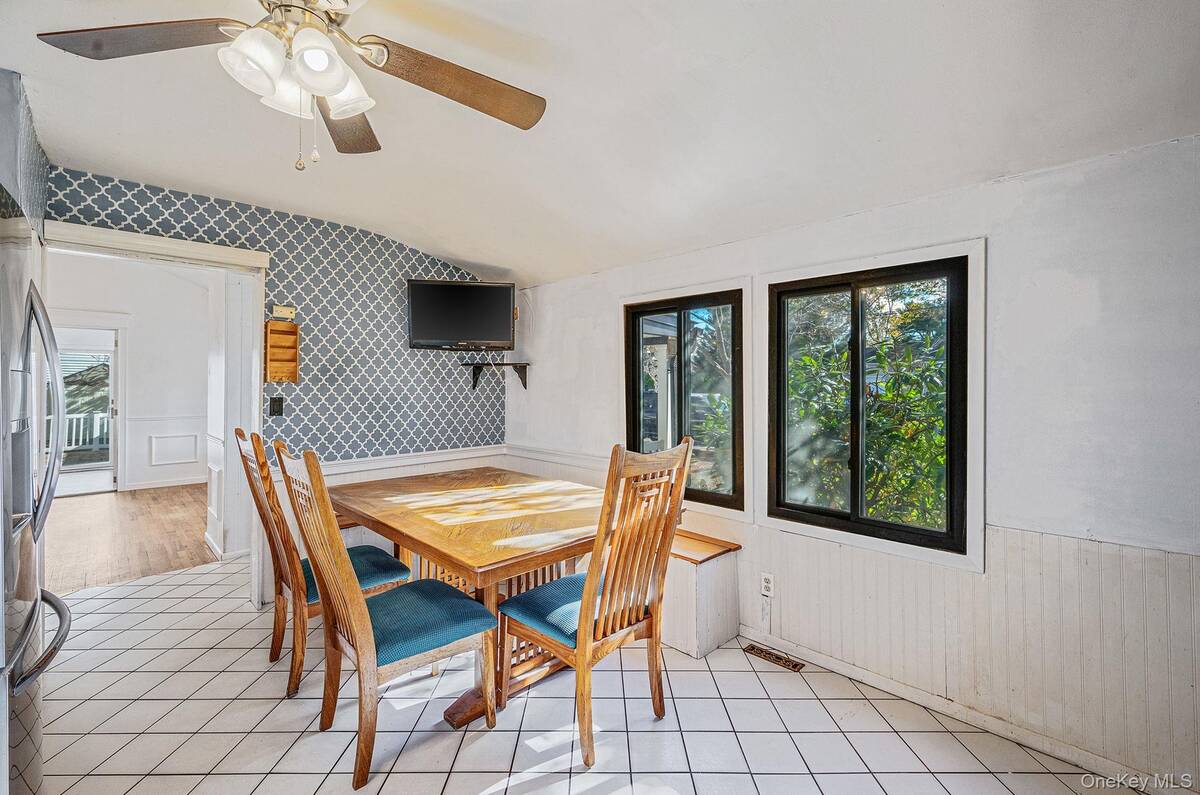 #26 photo, 1401 Race Avenue, サフォーク郡 Medford , NY 11763