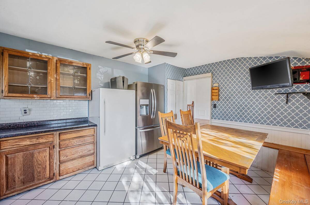 #27 photo, 1401 Race Avenue, サフォーク郡 Medford , NY 11763