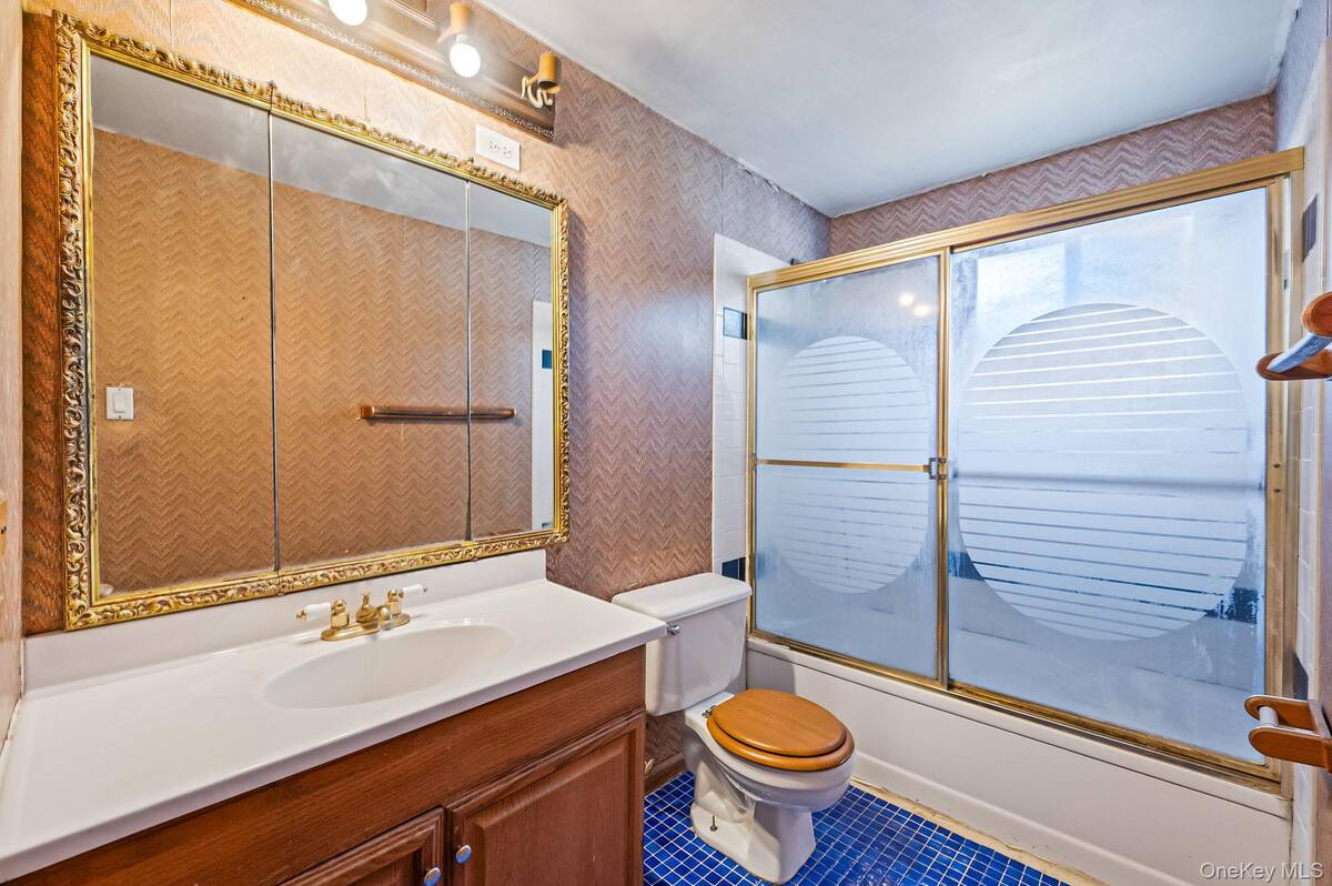 #34 photo, 1401 Race Avenue, サフォーク郡 Medford , NY 11763