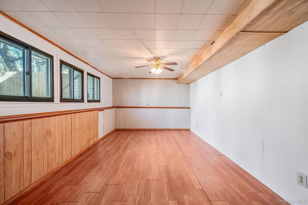 #36 photo, 1401 Race Avenue, サフォーク郡 Medford , NY 11763