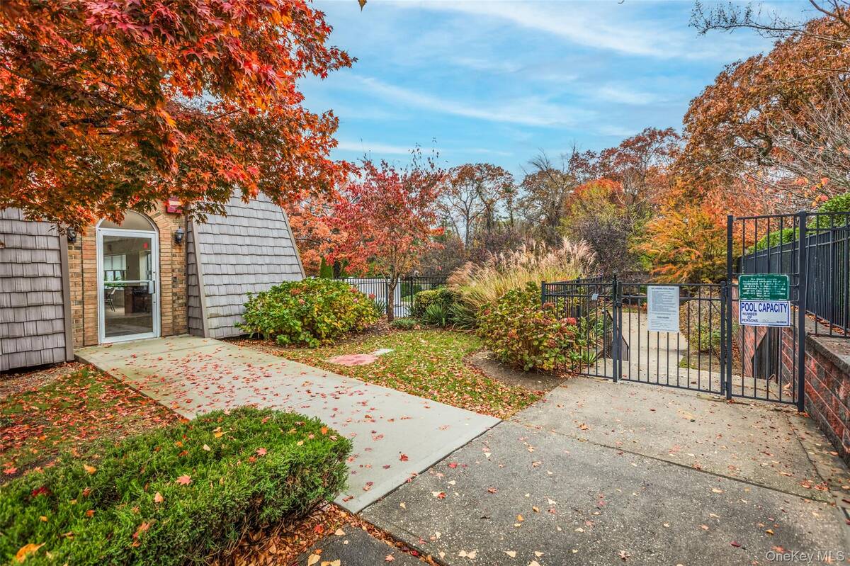 #15 photo, 655 Middle Country Road, #5C2, サフォーク郡 Coram , NY 11727