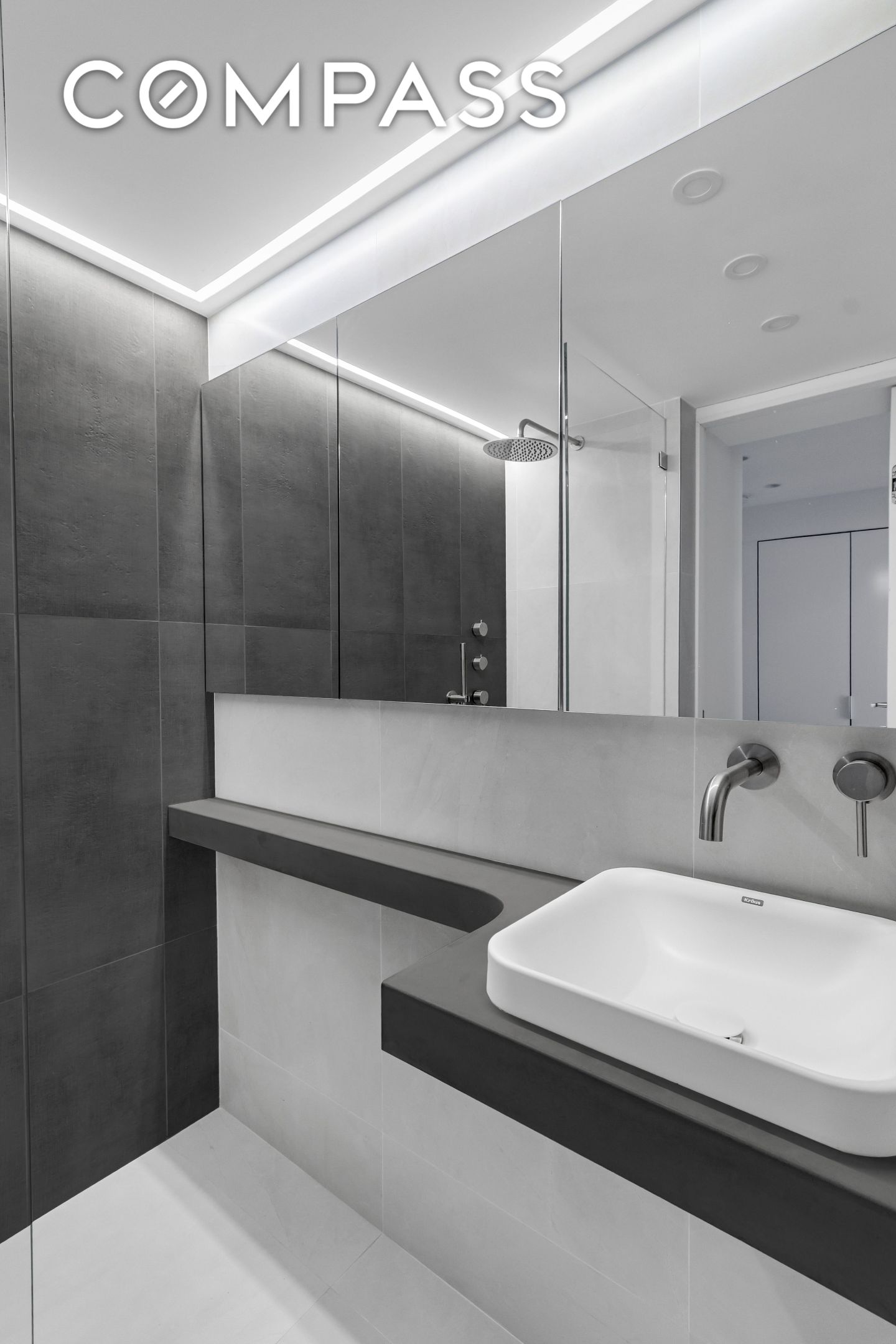 #11 photo, 120 Central Park S, Central Park South , NY 10019