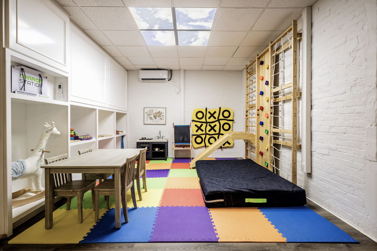 #19 photo, 210 W 90TH Street, Upper West Side , NY 10024