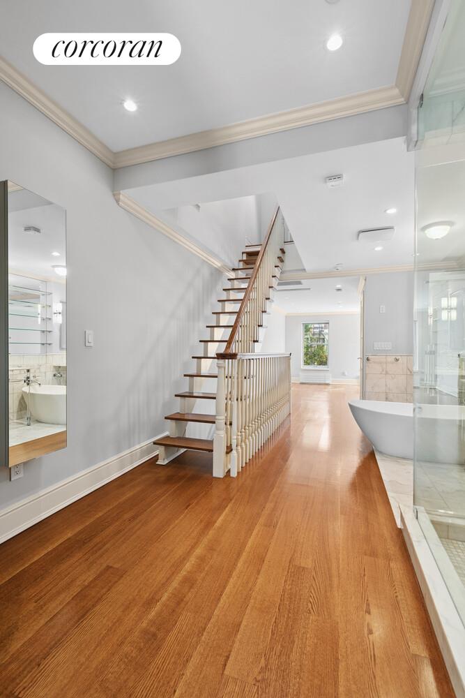 #11 photo, New York City, Sutton Place , NY 10022