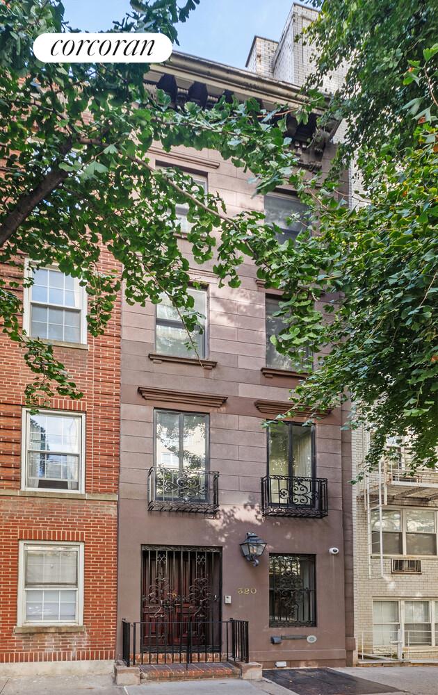 #18 photo, New York City, Sutton Place , NY 10022