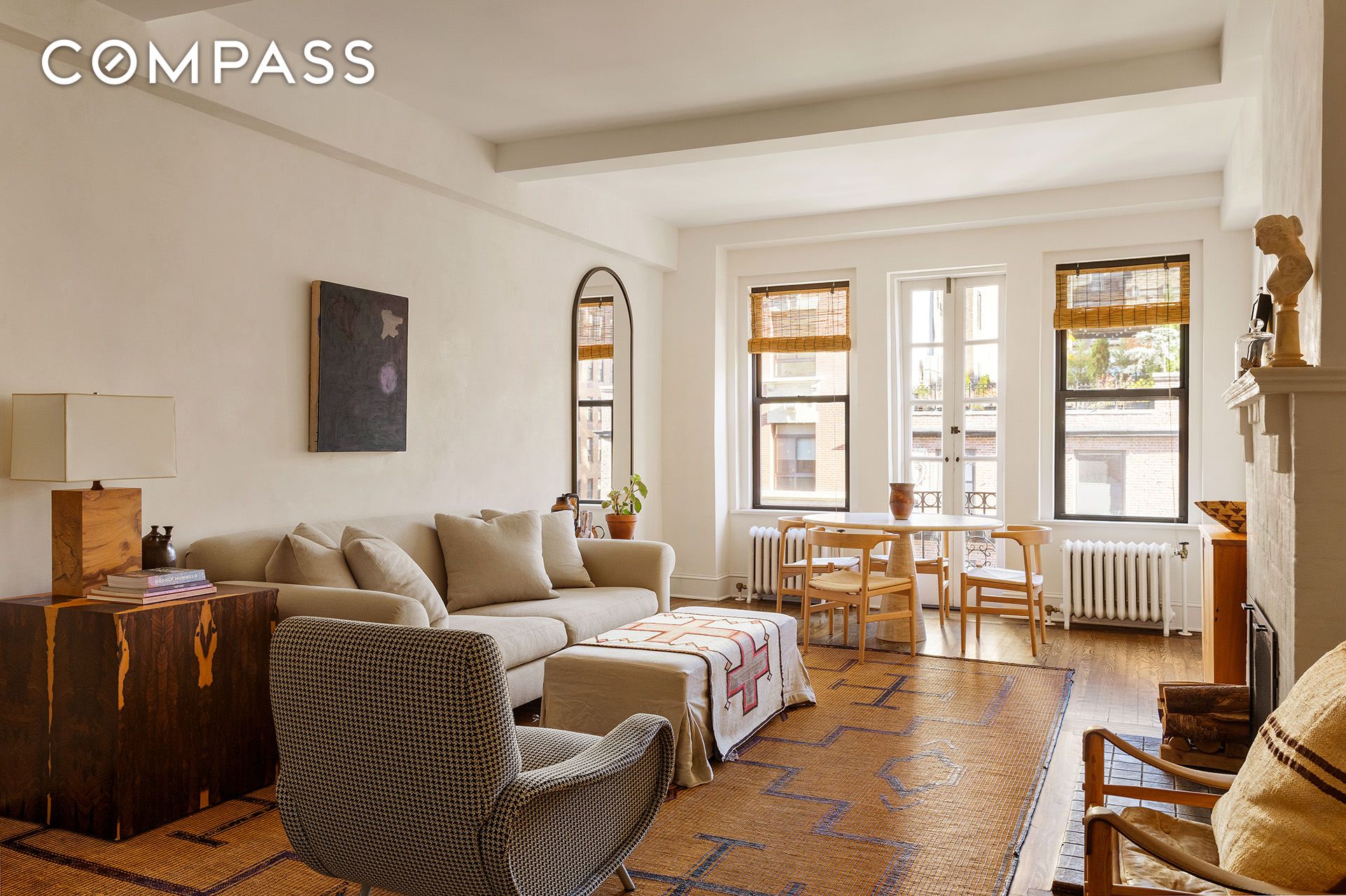 #1 photo, 21 E 10th Street, Greenwich Village , NY 10003