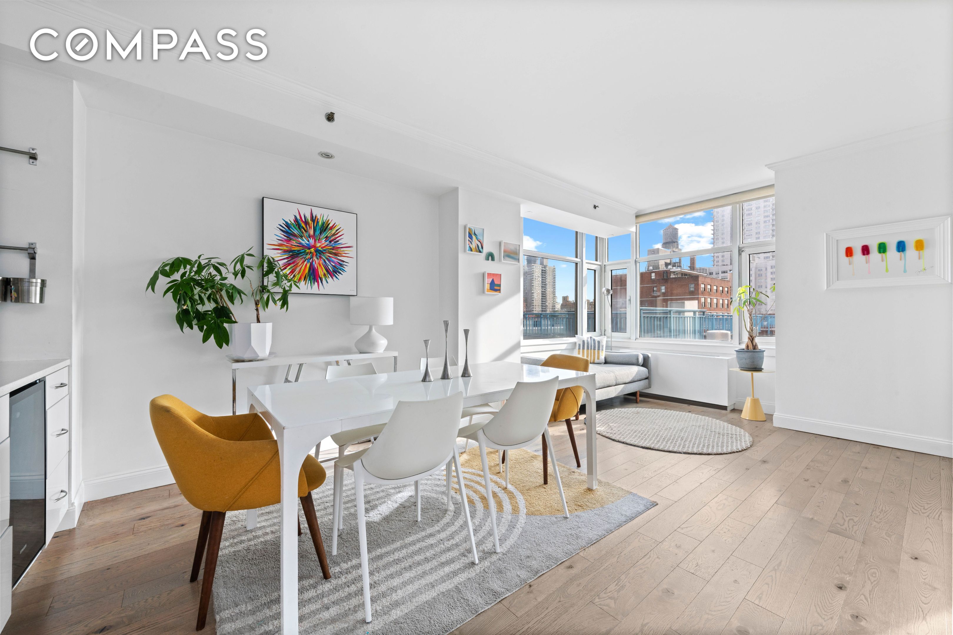 #3 photo, 404 E 76th Street, Lenox Hill , NY 10021