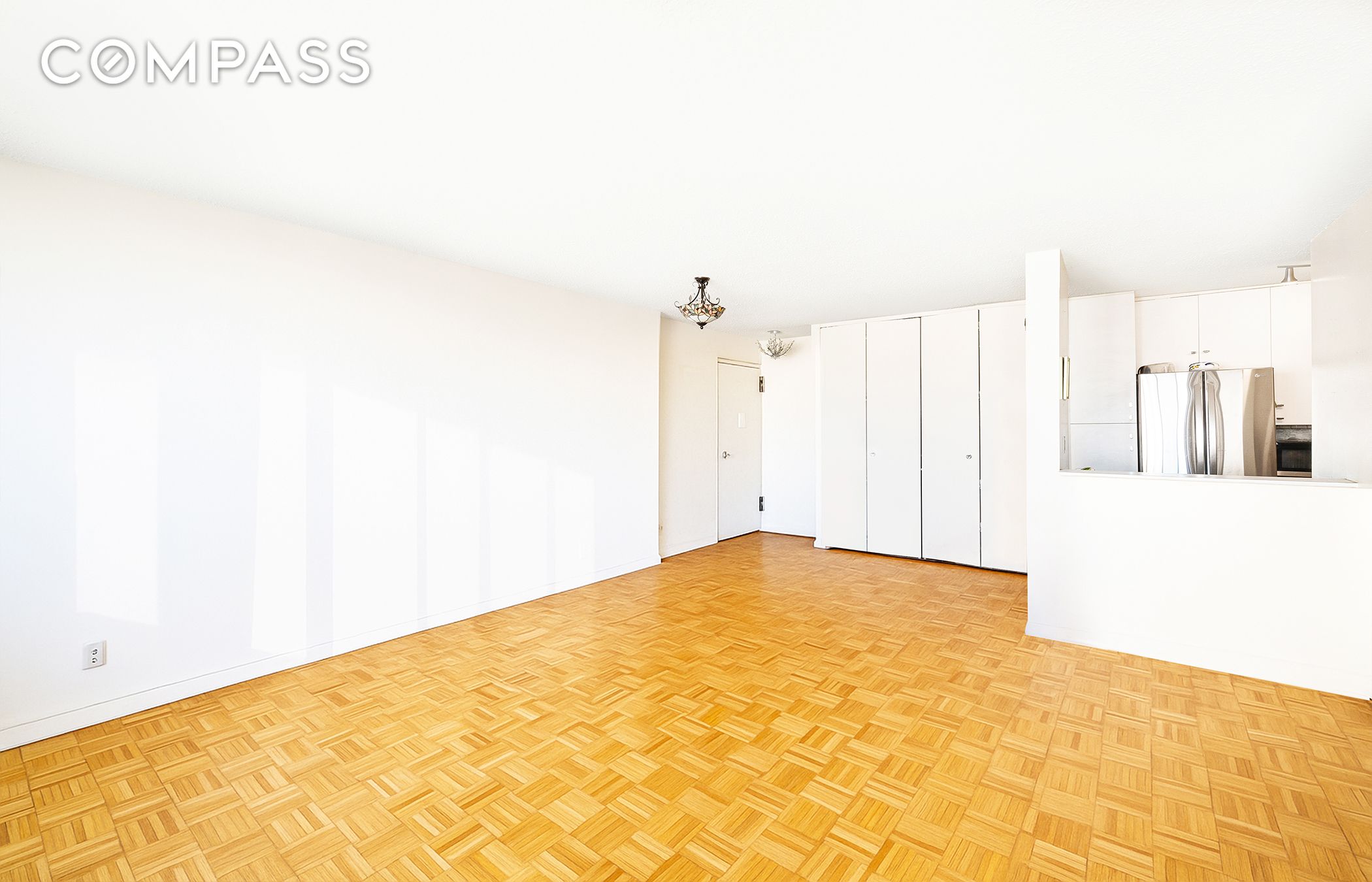 #8 photo, 555 Main Street, Roosevelt Island , NY 10044