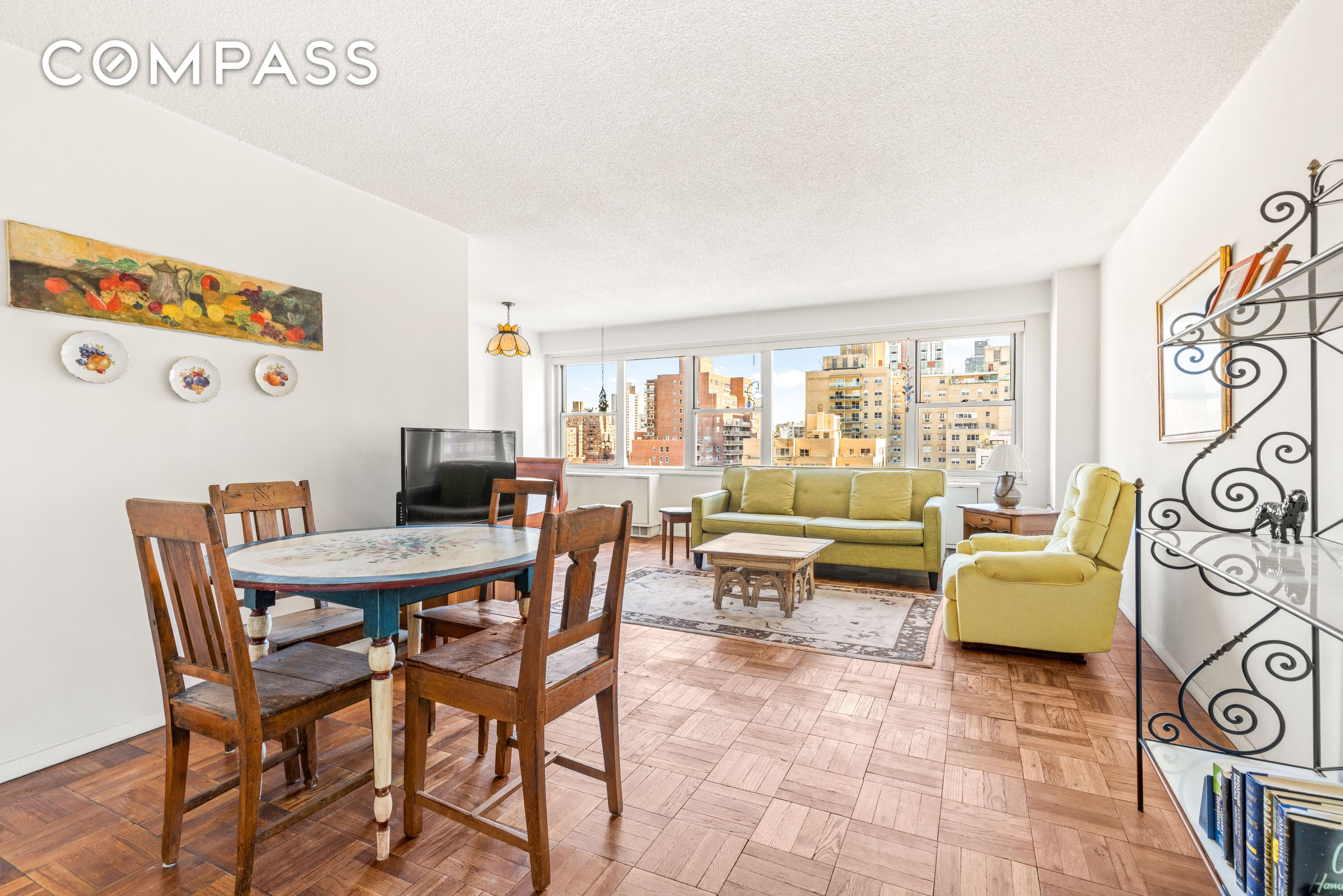 #1 photo, 301 E 75th Street, Lenox Hill , NY 10021