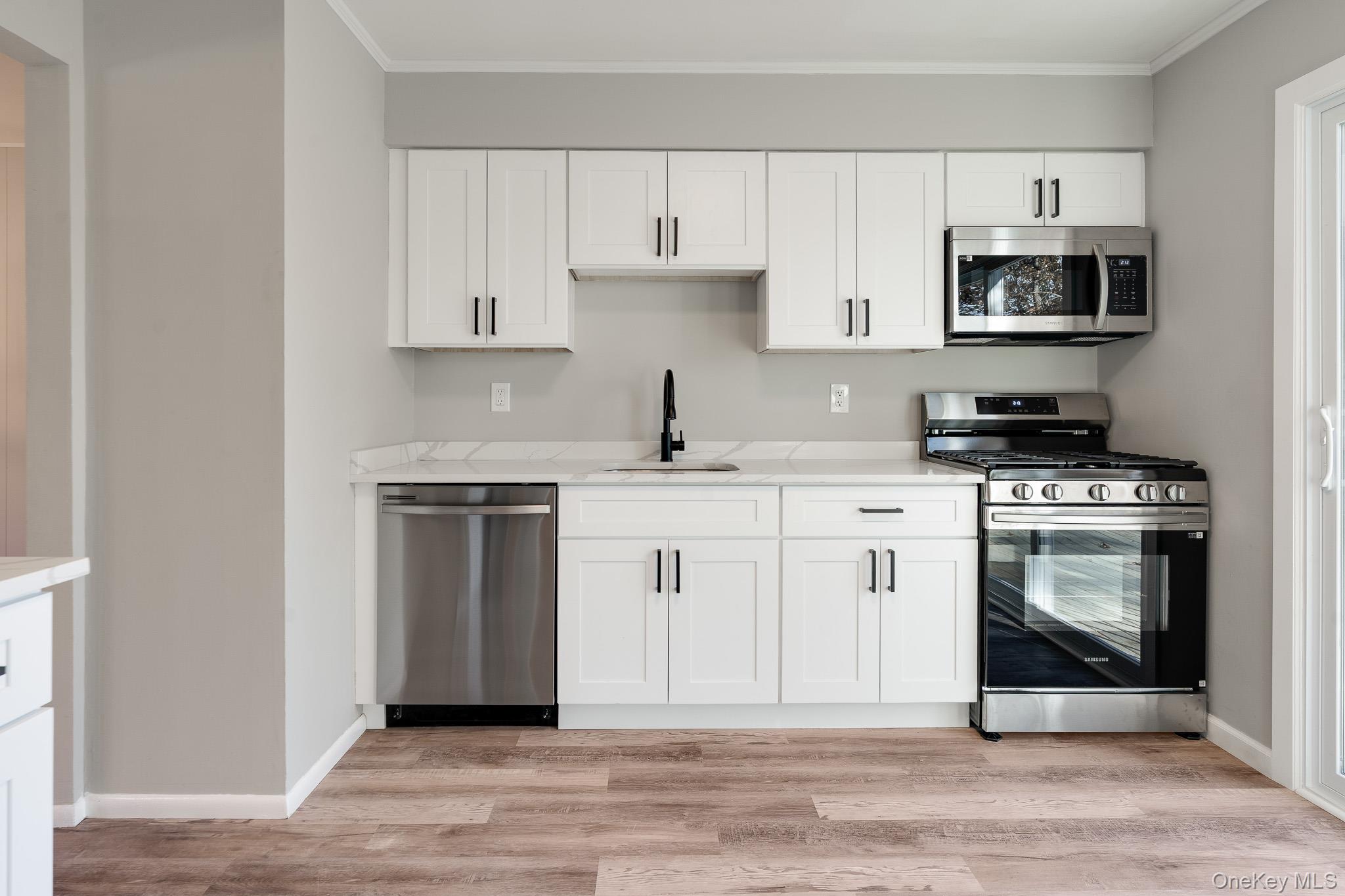 #9 photo, 321 Nina Street, New Windsor , NY 12553