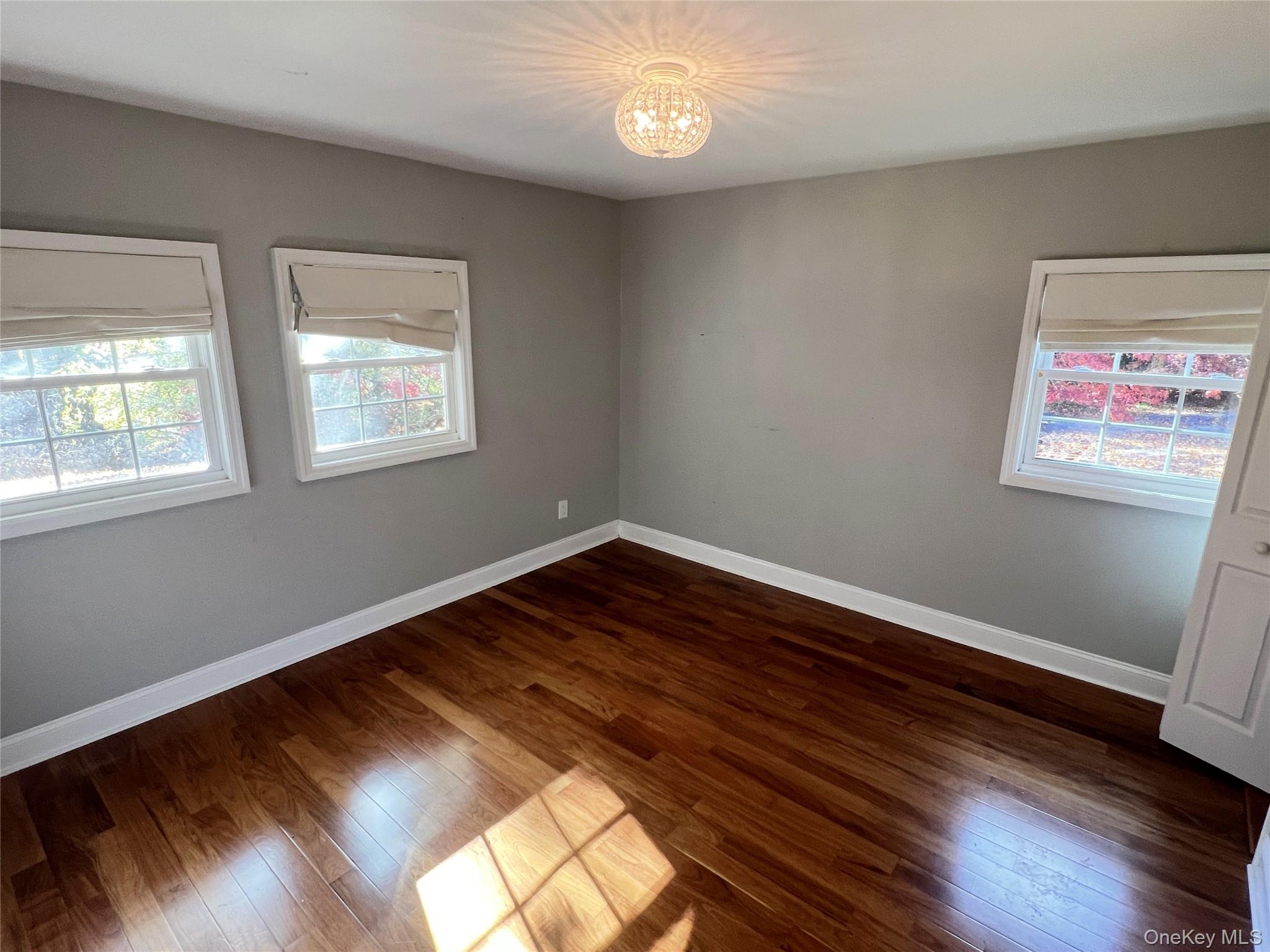 #11 photo, 18 Chestnut Lane, Newburgh , NY 12550