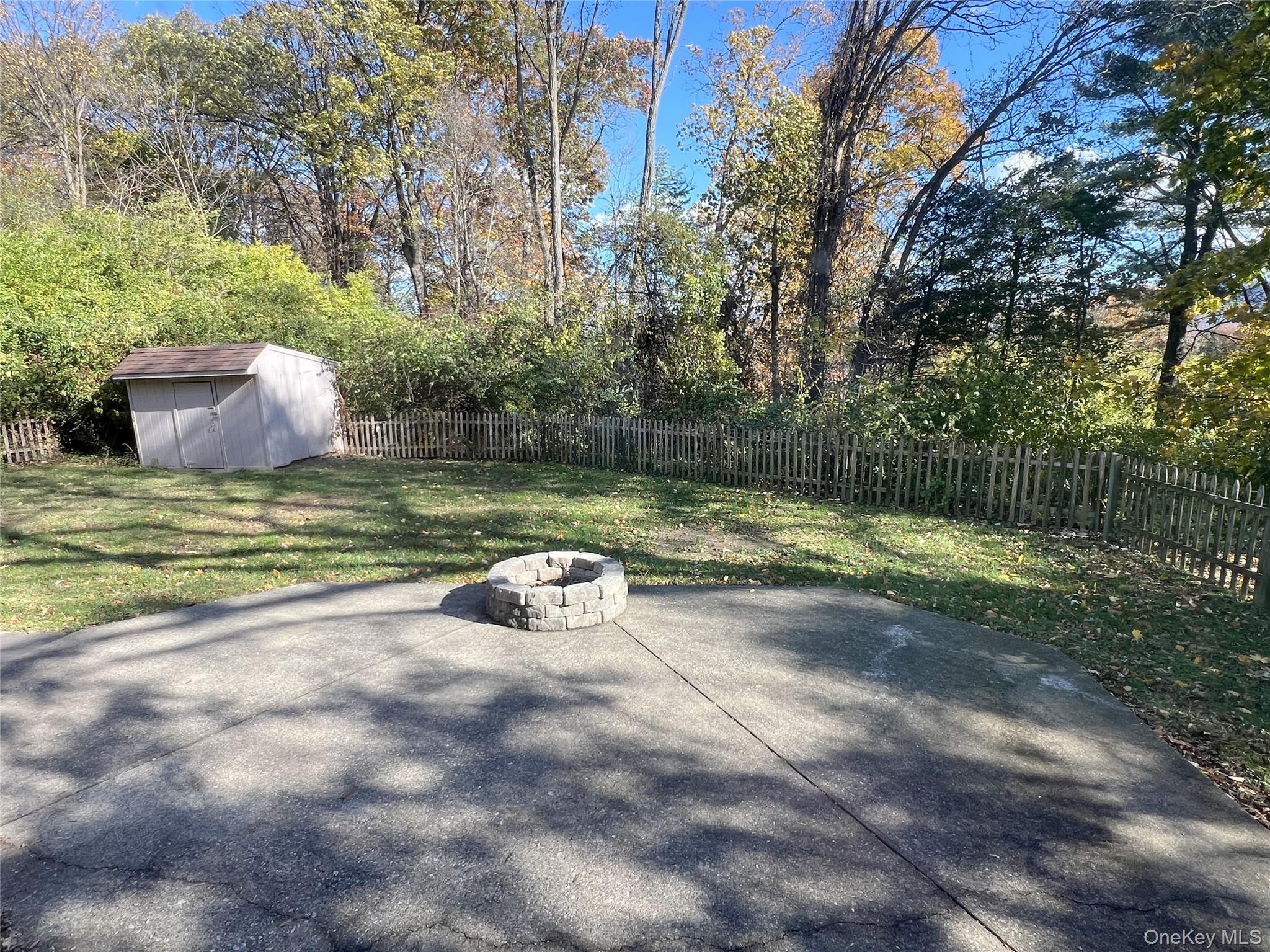 #15 photo, 18 Chestnut Lane, Newburgh , NY 12550