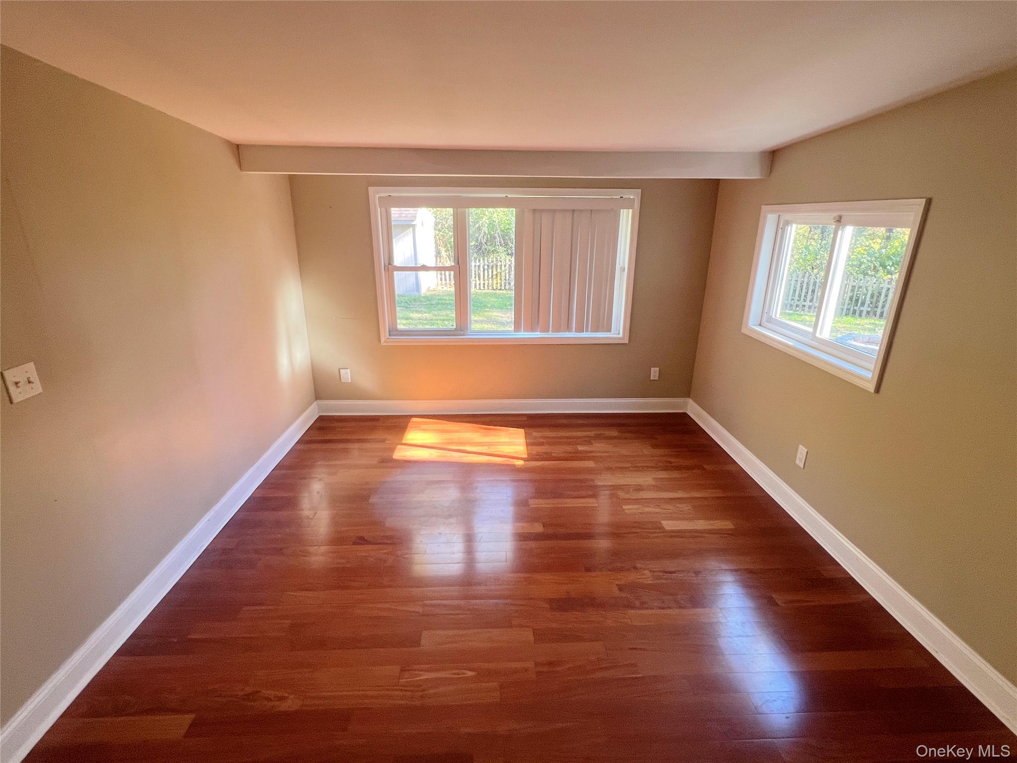 #5 photo, 18 Chestnut Lane, Newburgh , NY 12550