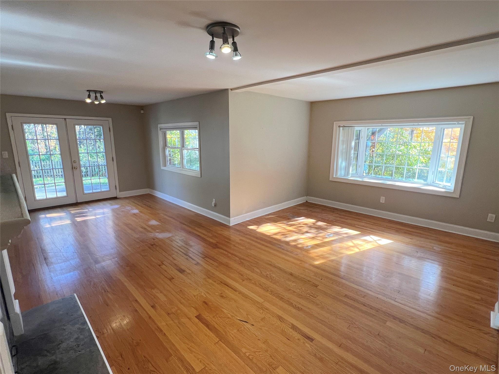 #7 photo, 18 Chestnut Lane, Newburgh , NY 12550