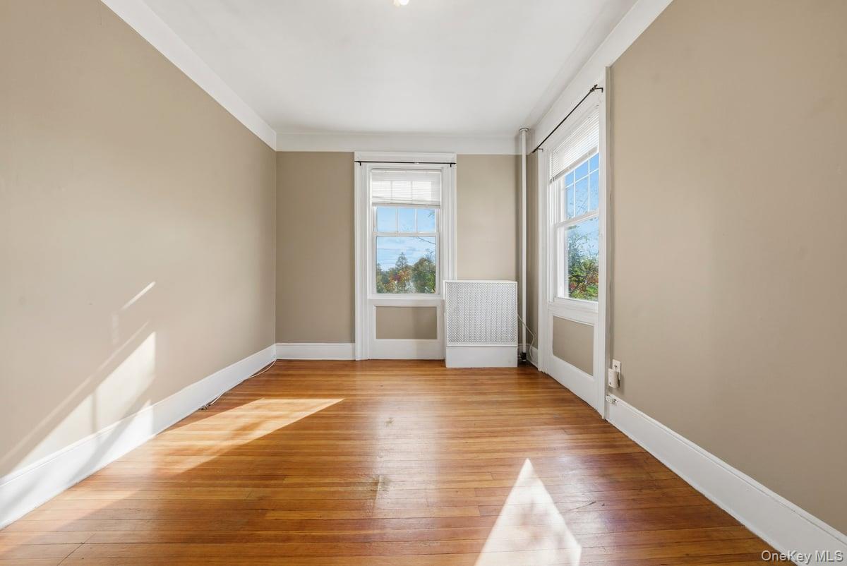 #11 photo, 65 East 233rd Street, Bronx , NY 10470