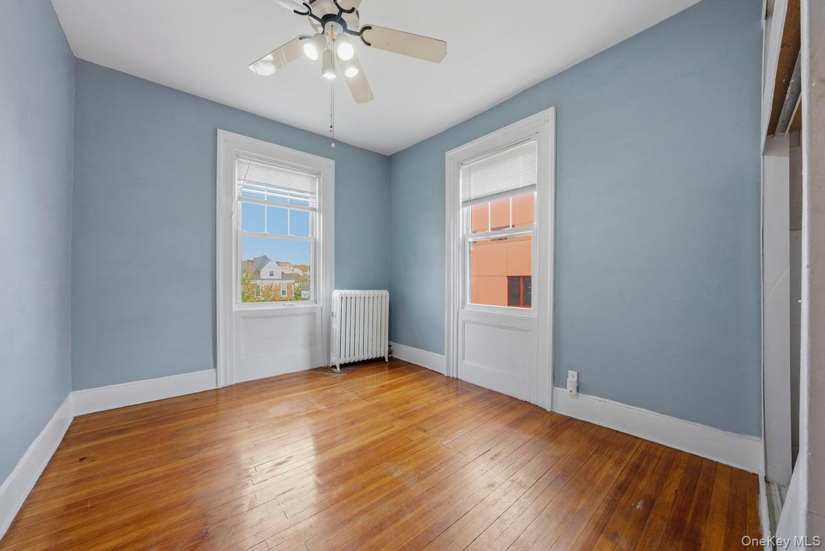 #19 photo, 65 East 233rd Street, Bronx , NY 10470