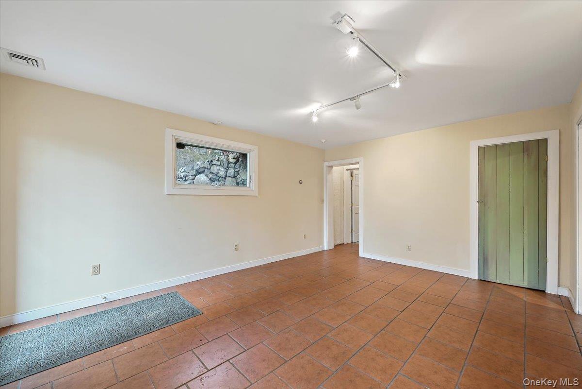 #18 photo, 948 Craigville Road, Chester , NY 10918