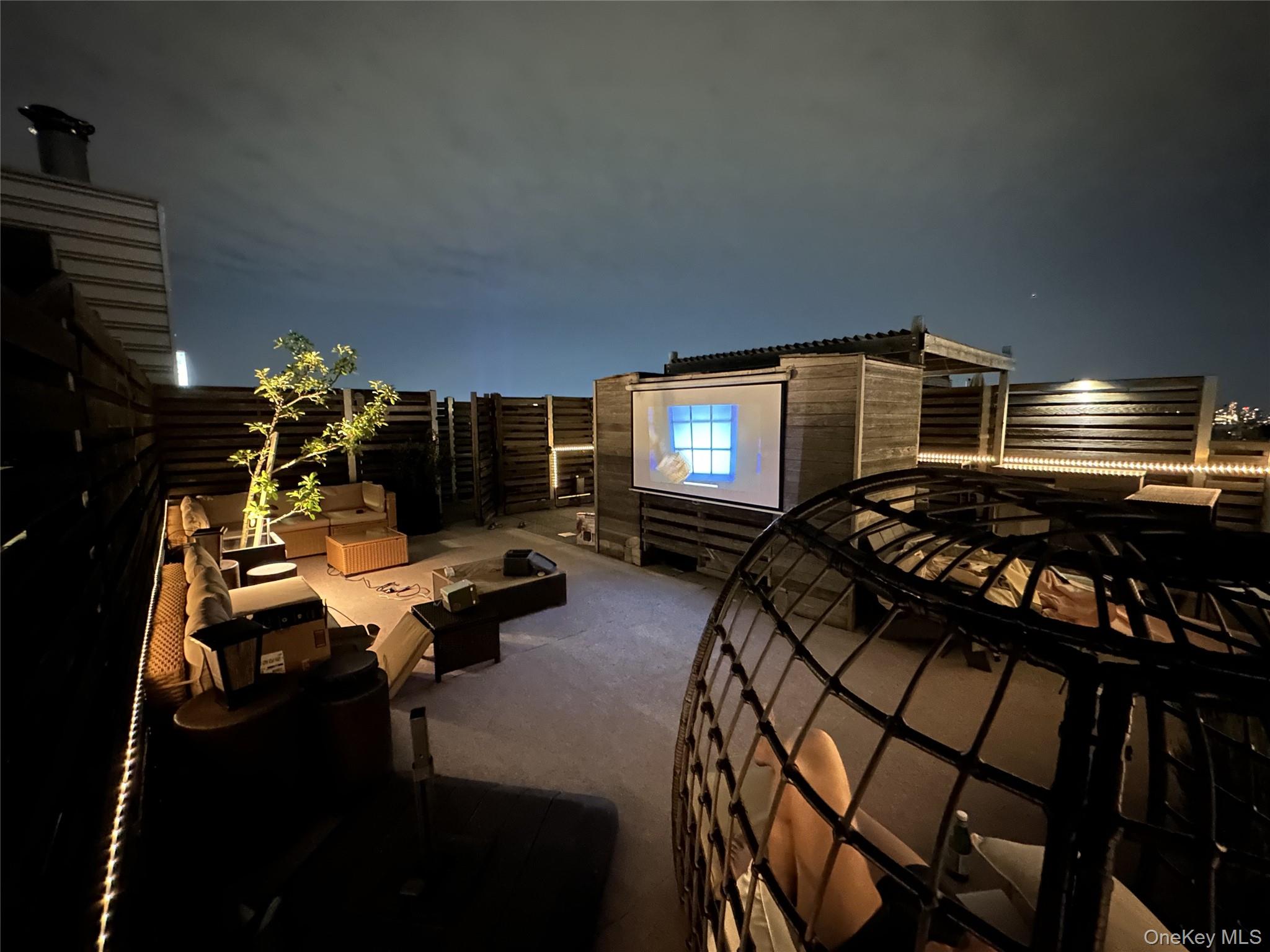 #16 photo, 11-02 49th Avenue, Long Island City , NY 11101