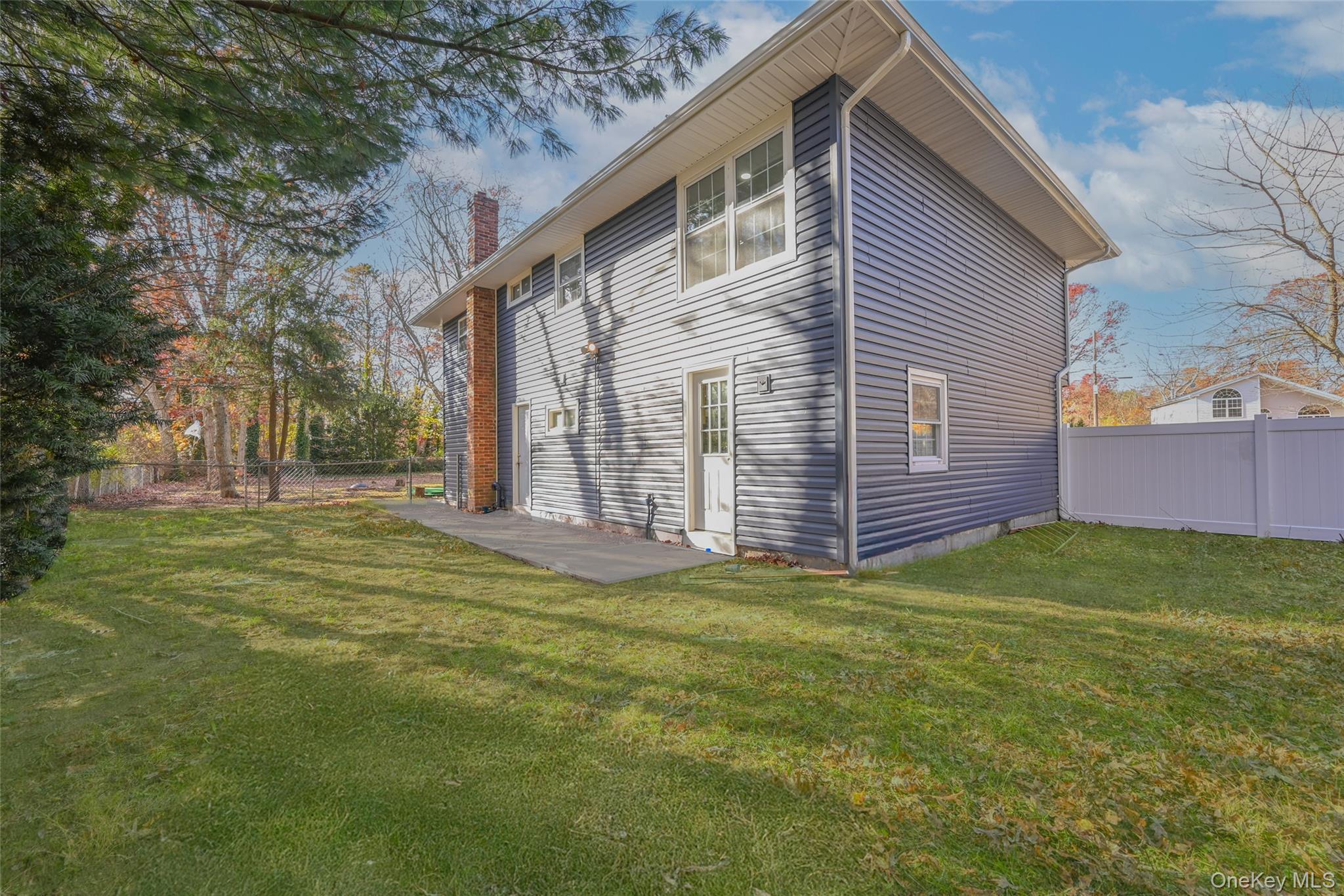 #16 photo, 398 Glen Drive, Shirley , NY 11967