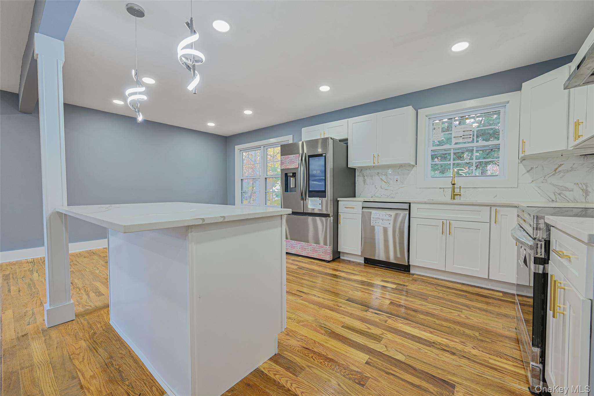 #4 photo, 398 Glen Drive, Shirley , NY 11967