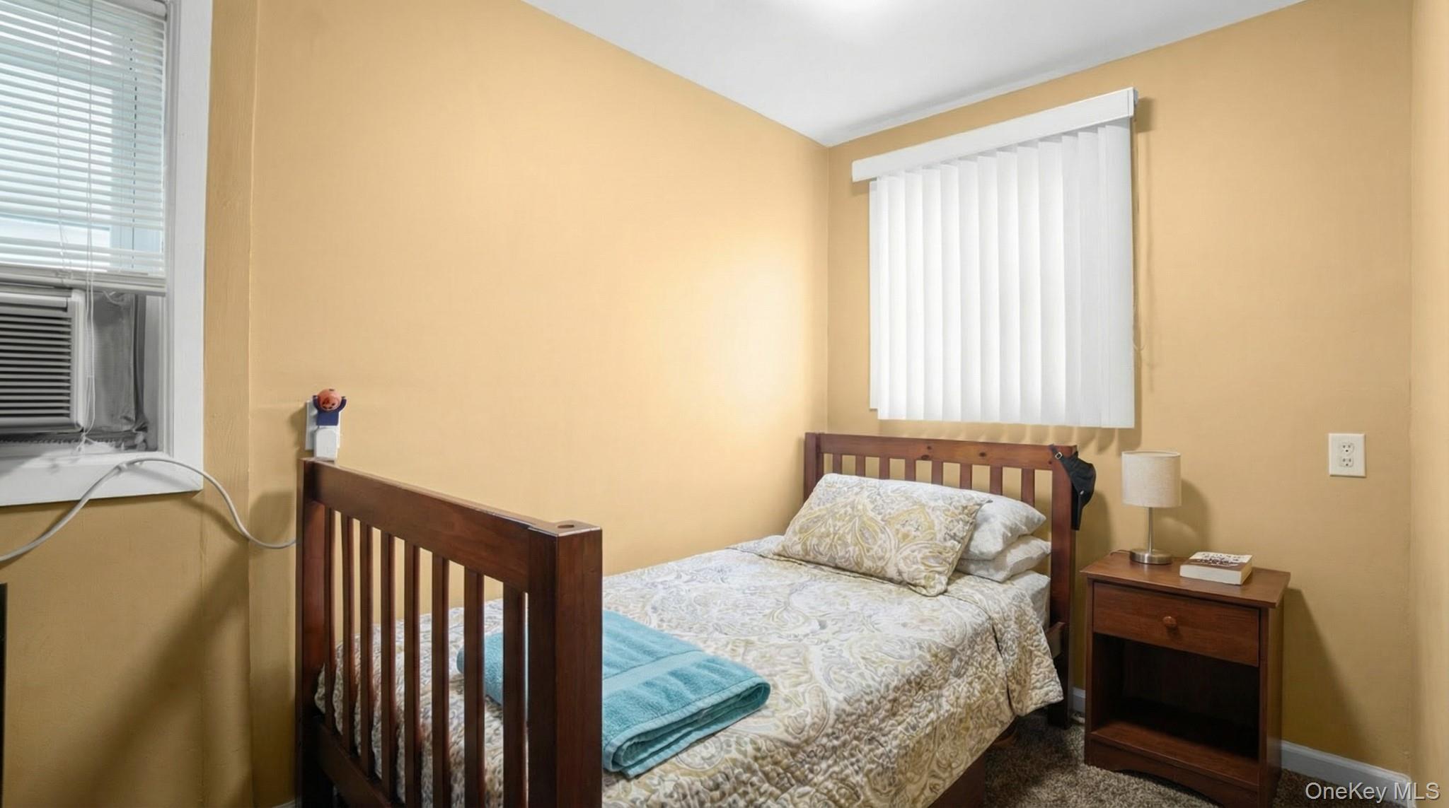 #11 photo, 88-44 202nd Street, קווינס Hollis , NY 11423