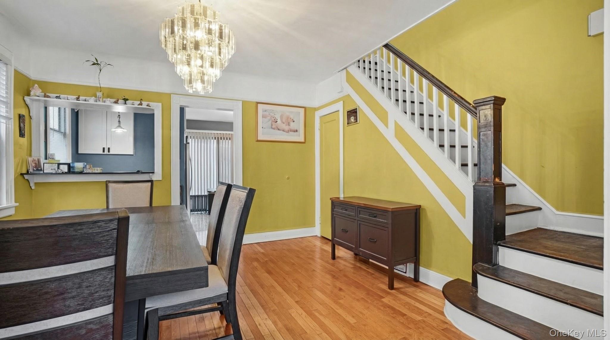 #5 photo, 88-44 202nd Street, קווינס Hollis , NY 11423