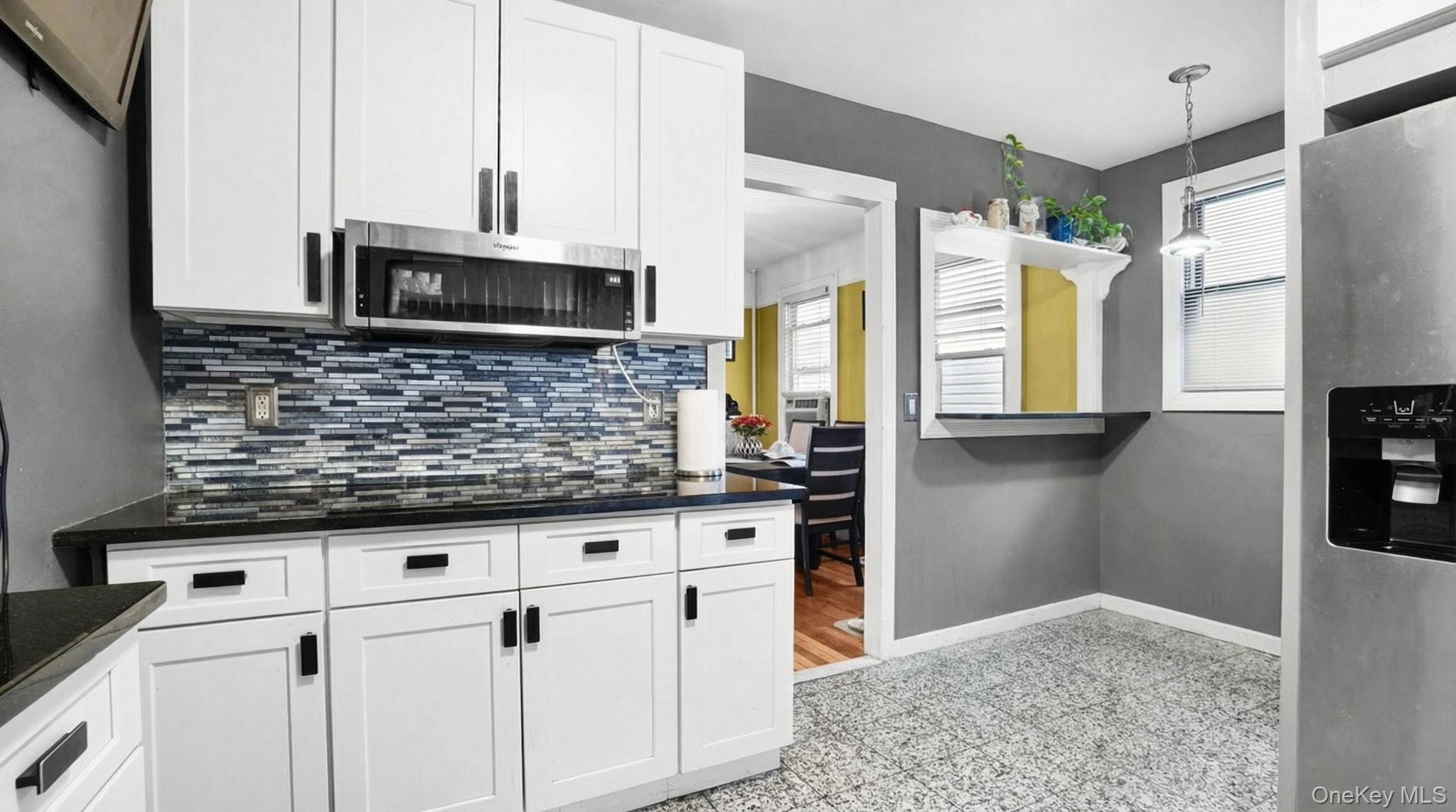 #8 photo, 88-44 202nd Street, קווינס Hollis , NY 11423