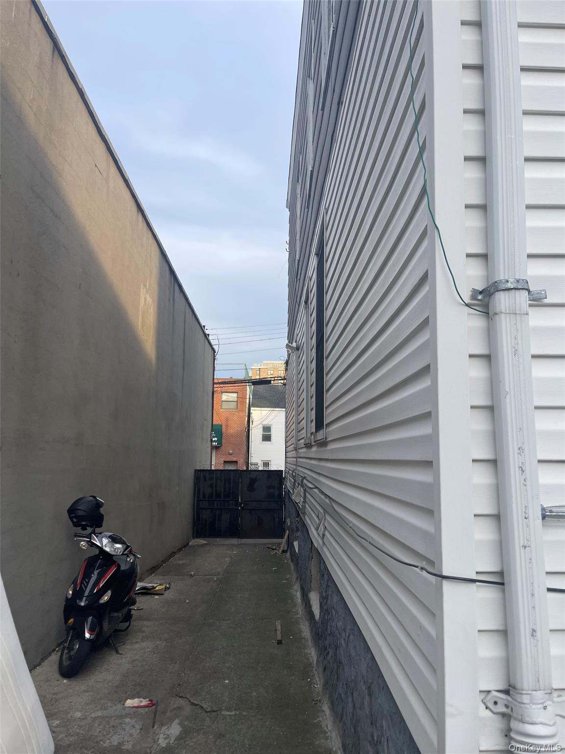 #10 photo, 33-20 Farrington Street, Flushing , NY 11354