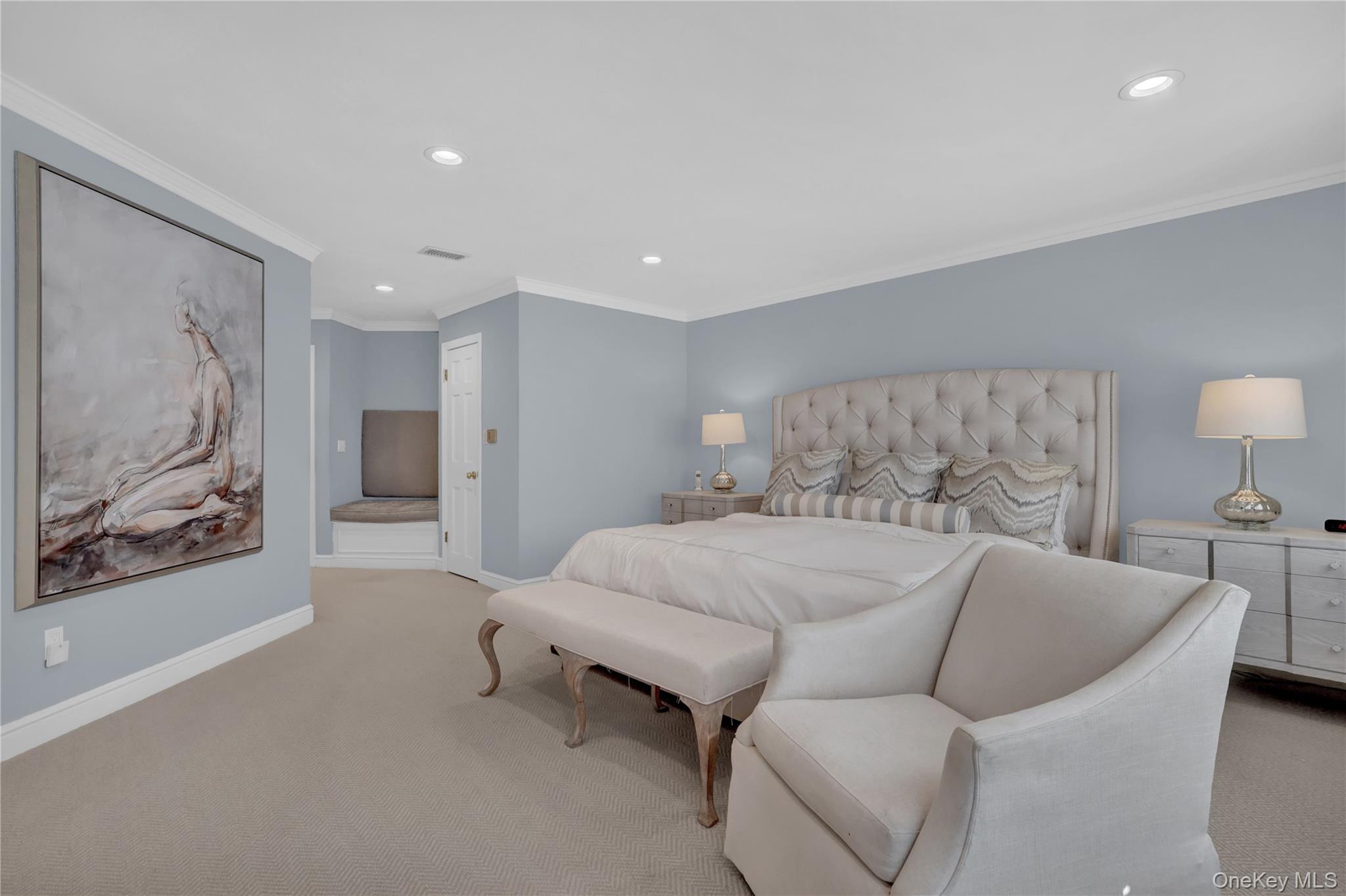 #17 photo, 4 Club Drive, Jericho , NY 11753