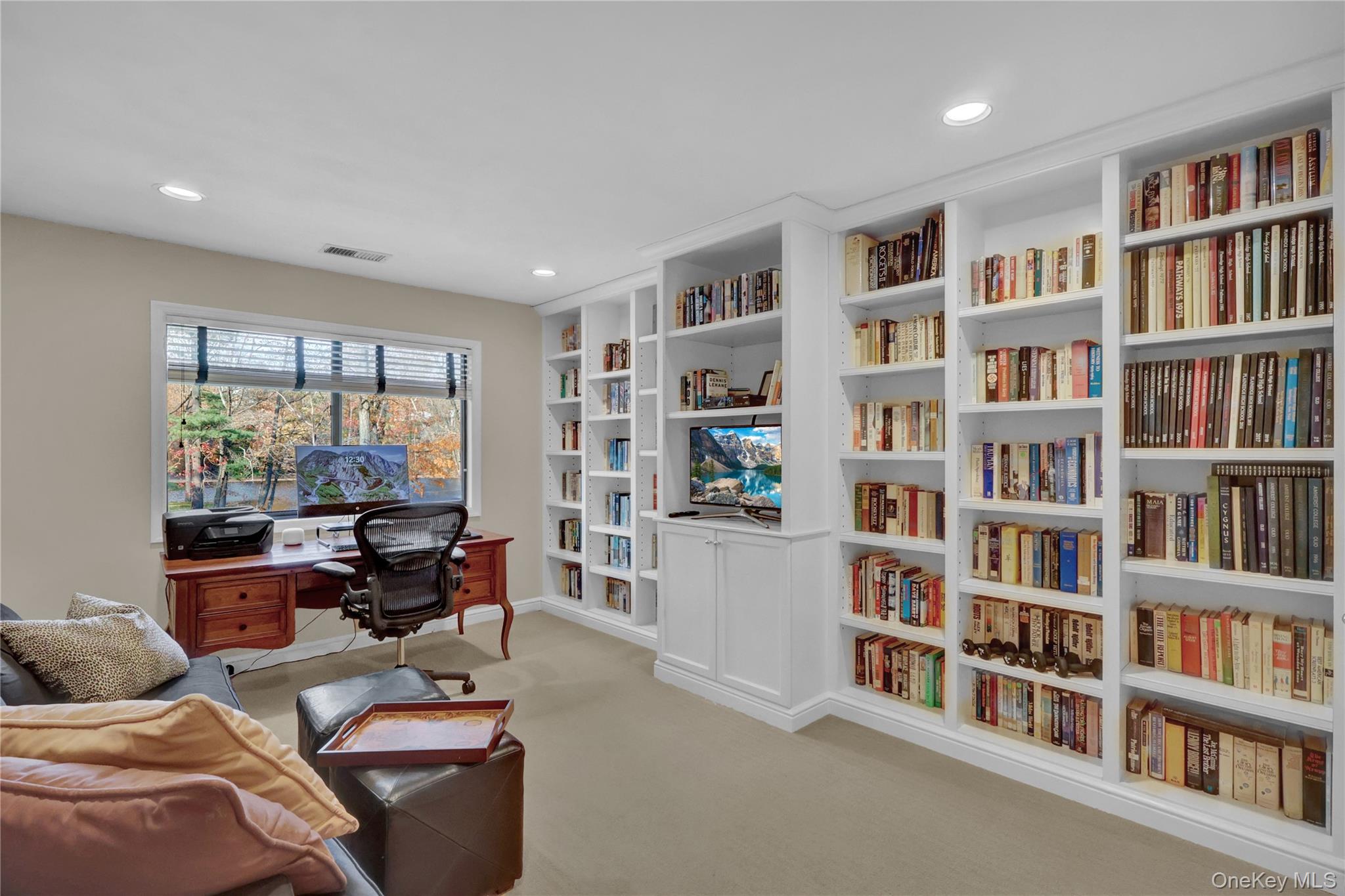 #20 photo, 4 Club Drive, Jericho , NY 11753