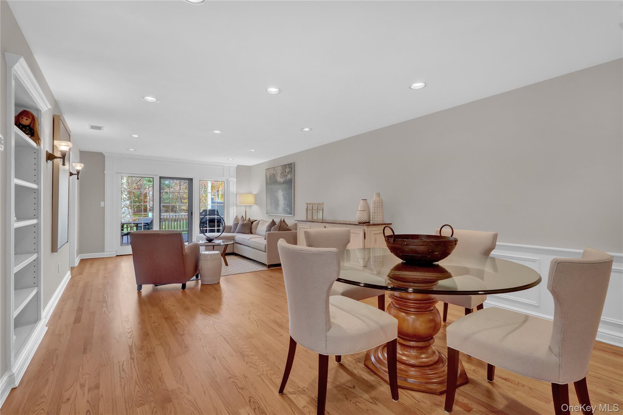 #6 photo, 4 Club Drive, Jericho , NY 11753