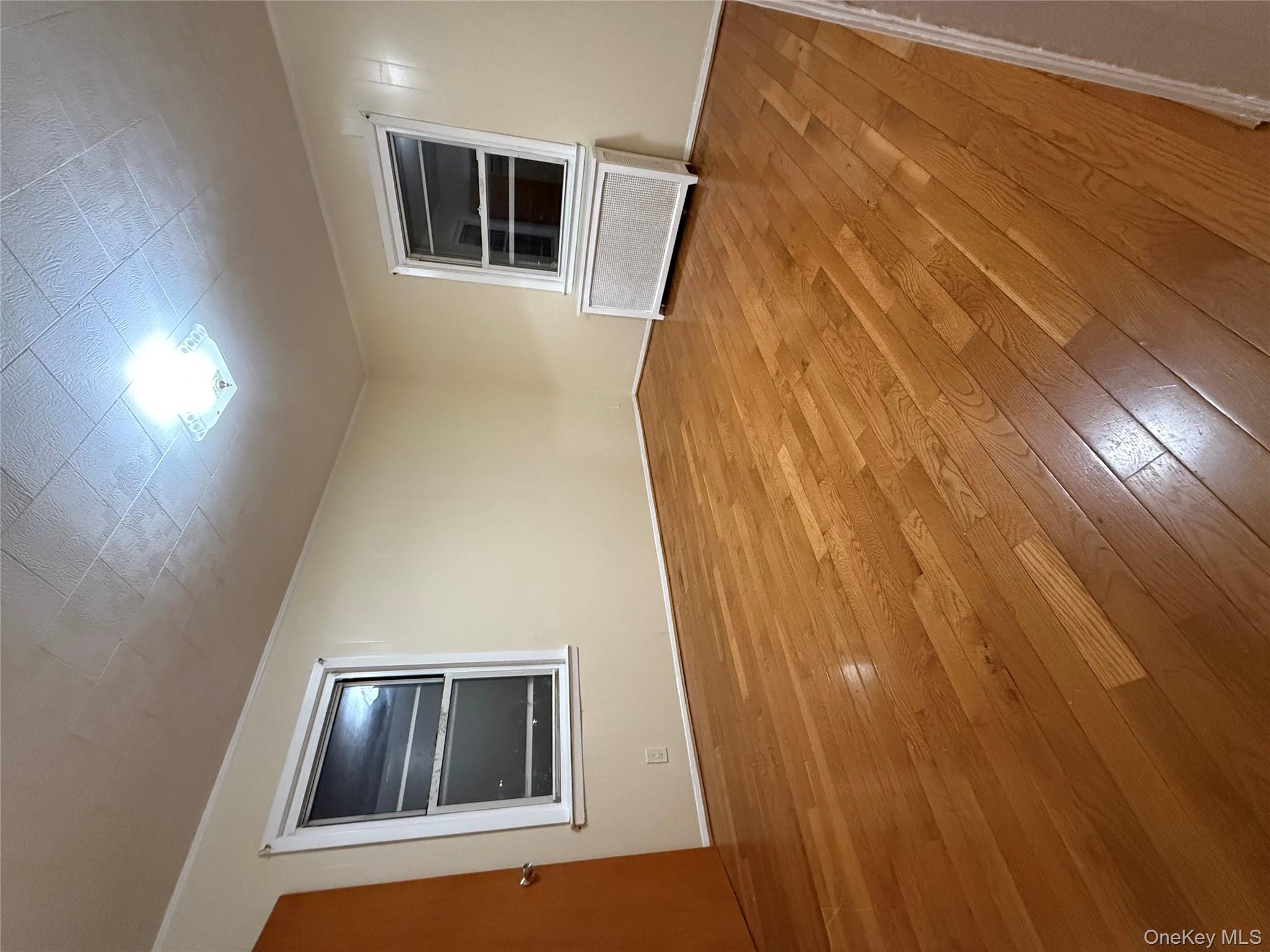 #4 photo, 150-29 84TH Road, Briarwood , NY 11432